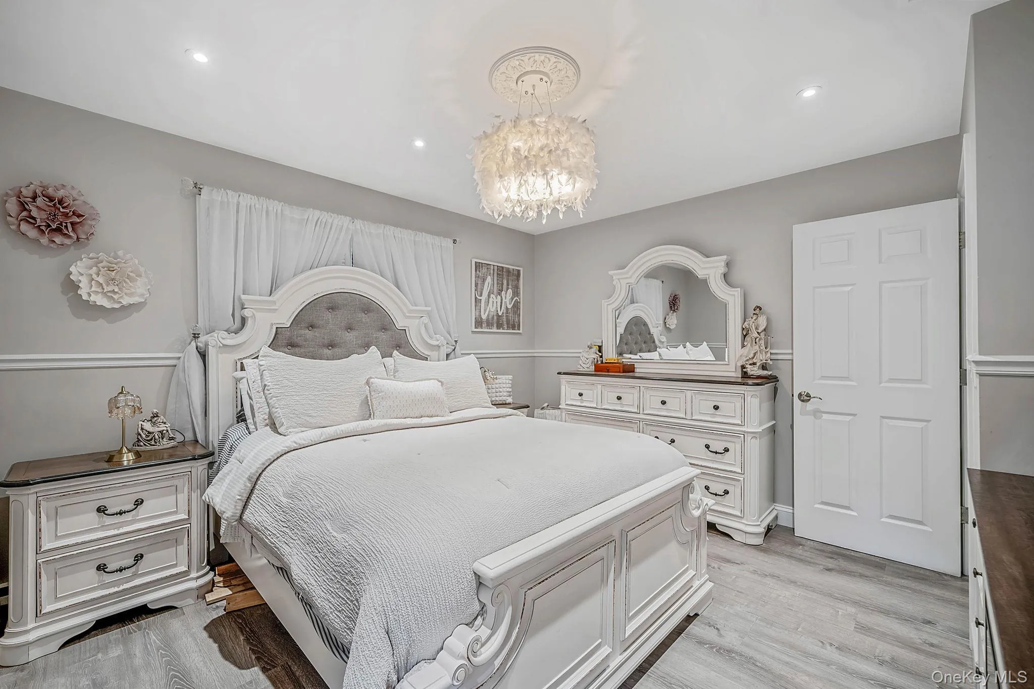 5 Overlook Drive, Brookhaven, NY, 2 Bedrooms Bedrooms, 8 Rooms Rooms,2 BathroomsBathrooms,Residential,For Rent,Overlook,0,1032255 5 Overlook Drive, Brookhaven, NY, 2 Bedrooms Bedrooms, 8 Rooms Rooms,2 BathroomsBathrooms,Residential,For Rent,Overlook,0,1032255