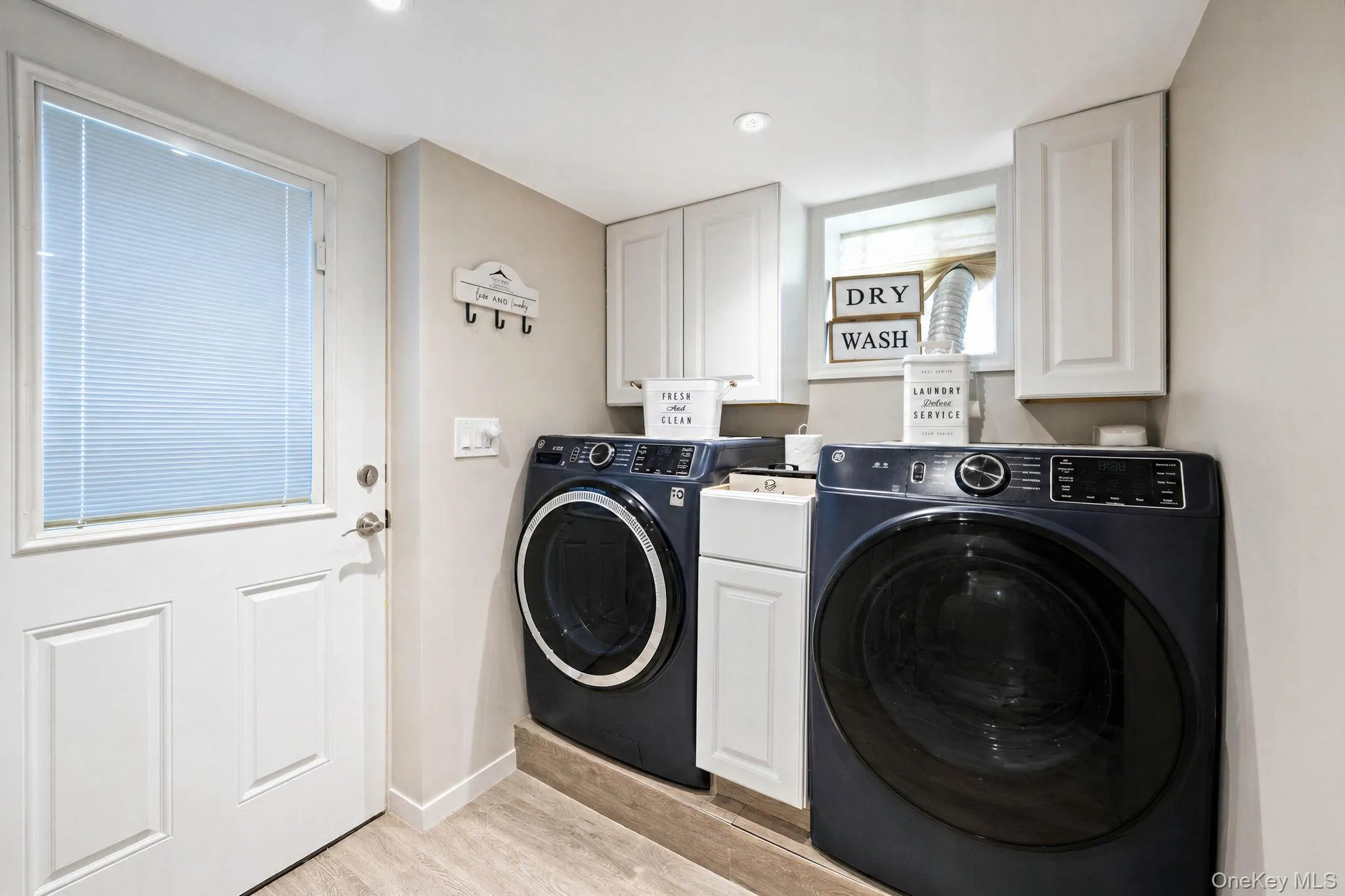 5 Overlook Drive, Brookhaven, NY, 2 Bedrooms Bedrooms, 8 Rooms Rooms,2 BathroomsBathrooms,Residential,For Rent,Overlook,0,1032255 5 Overlook Drive, Brookhaven, NY, 2 Bedrooms Bedrooms, 8 Rooms Rooms,2 BathroomsBathrooms,Residential,For Rent,Overlook,0,1032255