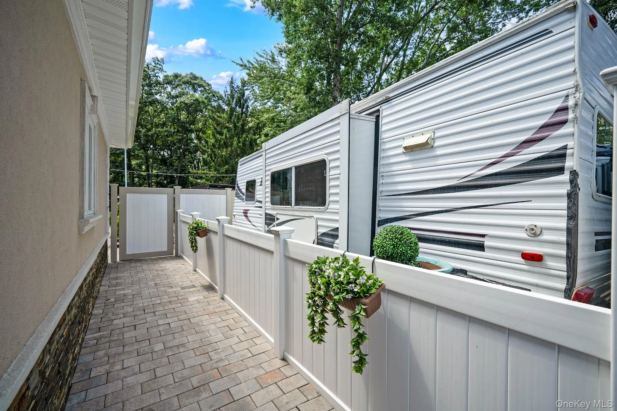 5 Overlook Drive, Brookhaven, NY, 2 Bedrooms Bedrooms, 8 Rooms Rooms,2 BathroomsBathrooms,Residential,For Rent,Overlook,0,1032255 5 Overlook Drive, Brookhaven, NY, 2 Bedrooms Bedrooms, 8 Rooms Rooms,2 BathroomsBathrooms,Residential,For Rent,Overlook,0,1032255