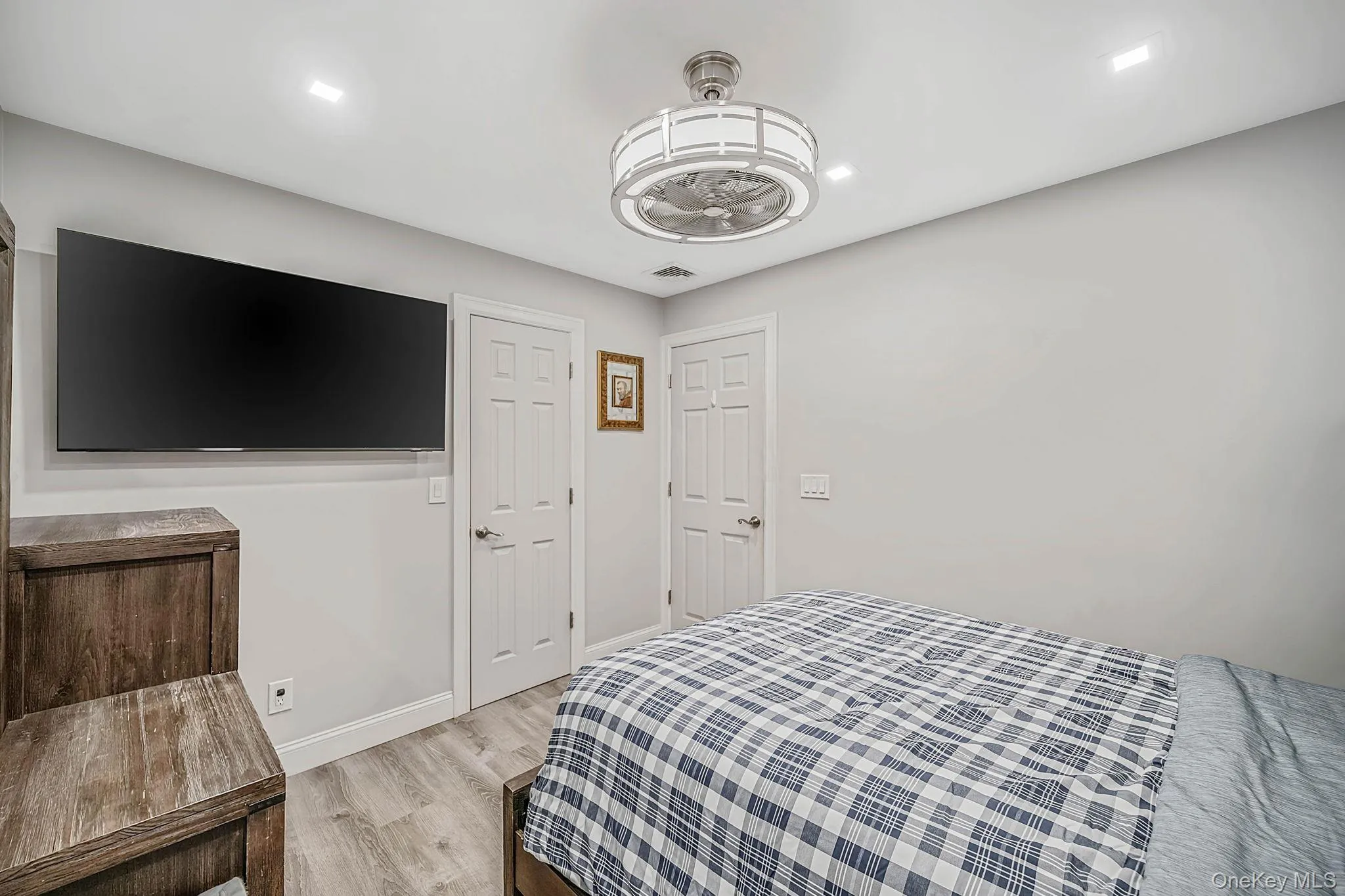 5 Overlook Drive, Brookhaven, NY, 2 Bedrooms Bedrooms, 8 Rooms Rooms,2 BathroomsBathrooms,Residential,For Rent,Overlook,0,1032255 5 Overlook Drive, Brookhaven, NY, 2 Bedrooms Bedrooms, 8 Rooms Rooms,2 BathroomsBathrooms,Residential,For Rent,Overlook,0,1032255