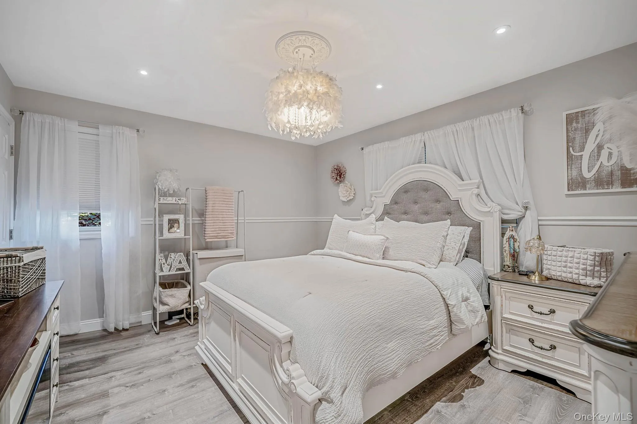 5 Overlook Drive, Brookhaven, NY, 2 Bedrooms Bedrooms, 8 Rooms Rooms,2 BathroomsBathrooms,Residential,For Rent,Overlook,0,1032255 5 Overlook Drive, Brookhaven, NY, 2 Bedrooms Bedrooms, 8 Rooms Rooms,2 BathroomsBathrooms,Residential,For Rent,Overlook,0,1032255
