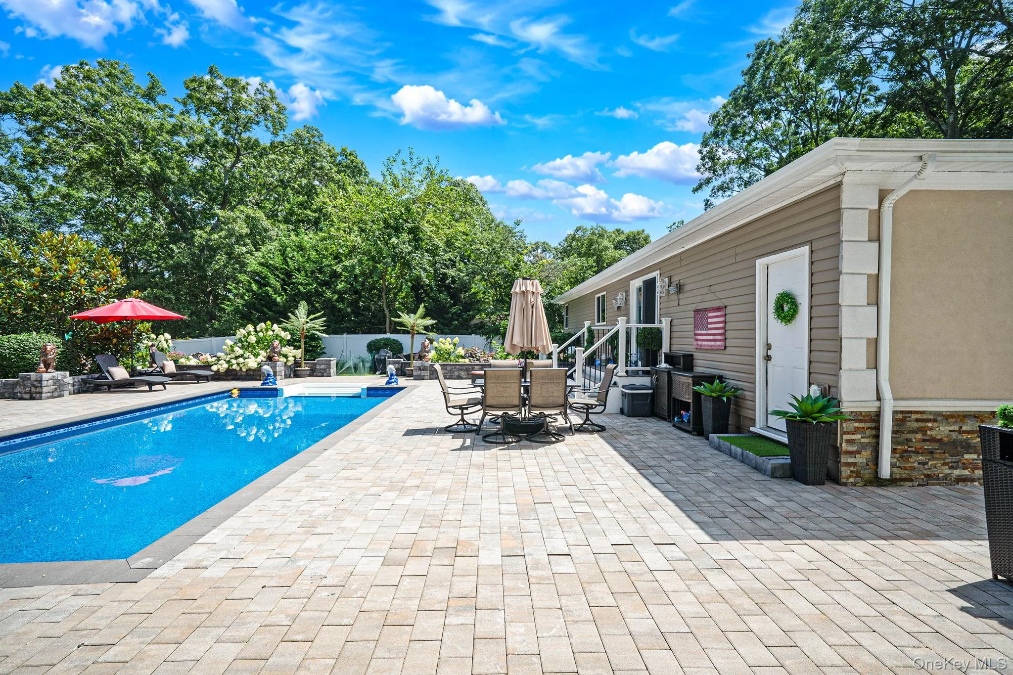 5 Overlook Drive, Brookhaven, NY, 2 Bedrooms Bedrooms, 8 Rooms Rooms,2 BathroomsBathrooms,Residential,For Rent,Overlook,0,1032255 5 Overlook Drive, Brookhaven, NY, 2 Bedrooms Bedrooms, 8 Rooms Rooms,2 BathroomsBathrooms,Residential,For Rent,Overlook,0,1032255