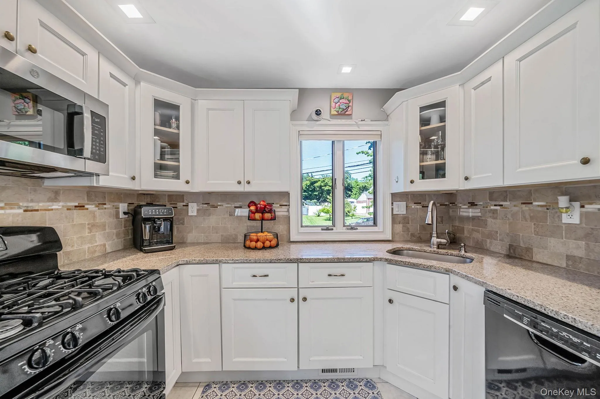 1 Rutgers Street, Smithtown, NY, 2 Bedrooms Bedrooms, 5 Rooms Rooms,2 BathroomsBathrooms,Residential,For Rent,Rutgers,0,1032258 1 Rutgers Street, Smithtown, NY, 2 Bedrooms Bedrooms, 5 Rooms Rooms,2 BathroomsBathrooms,Residential,For Rent,Rutgers,0,1032258