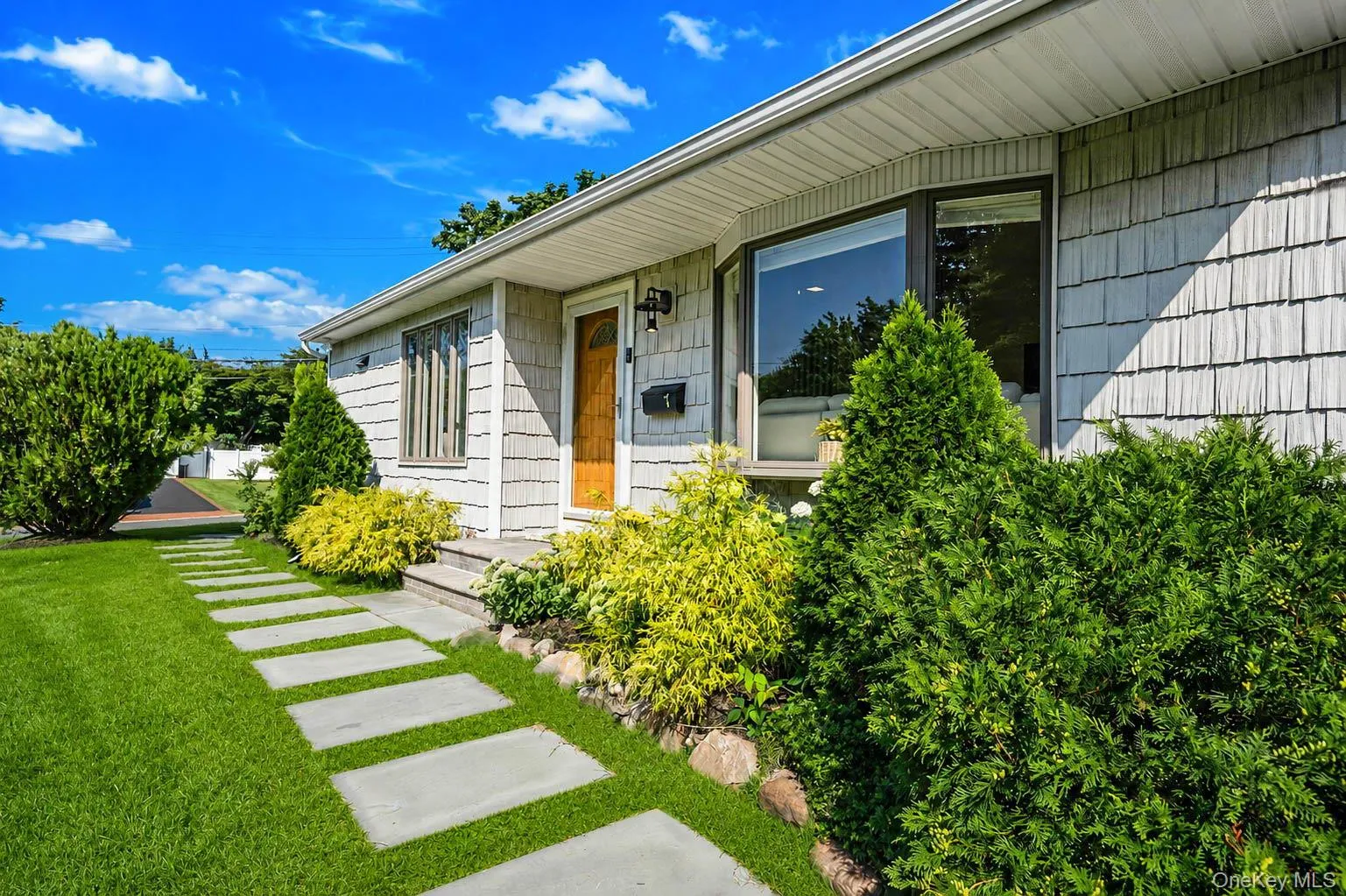 1 Rutgers Street, Smithtown, NY, 2 Bedrooms Bedrooms, 5 Rooms Rooms,2 BathroomsBathrooms,Residential,For Rent,Rutgers,0,1032258 1 Rutgers Street, Smithtown, NY, 2 Bedrooms Bedrooms, 5 Rooms Rooms,2 BathroomsBathrooms,Residential,For Rent,Rutgers,0,1032258