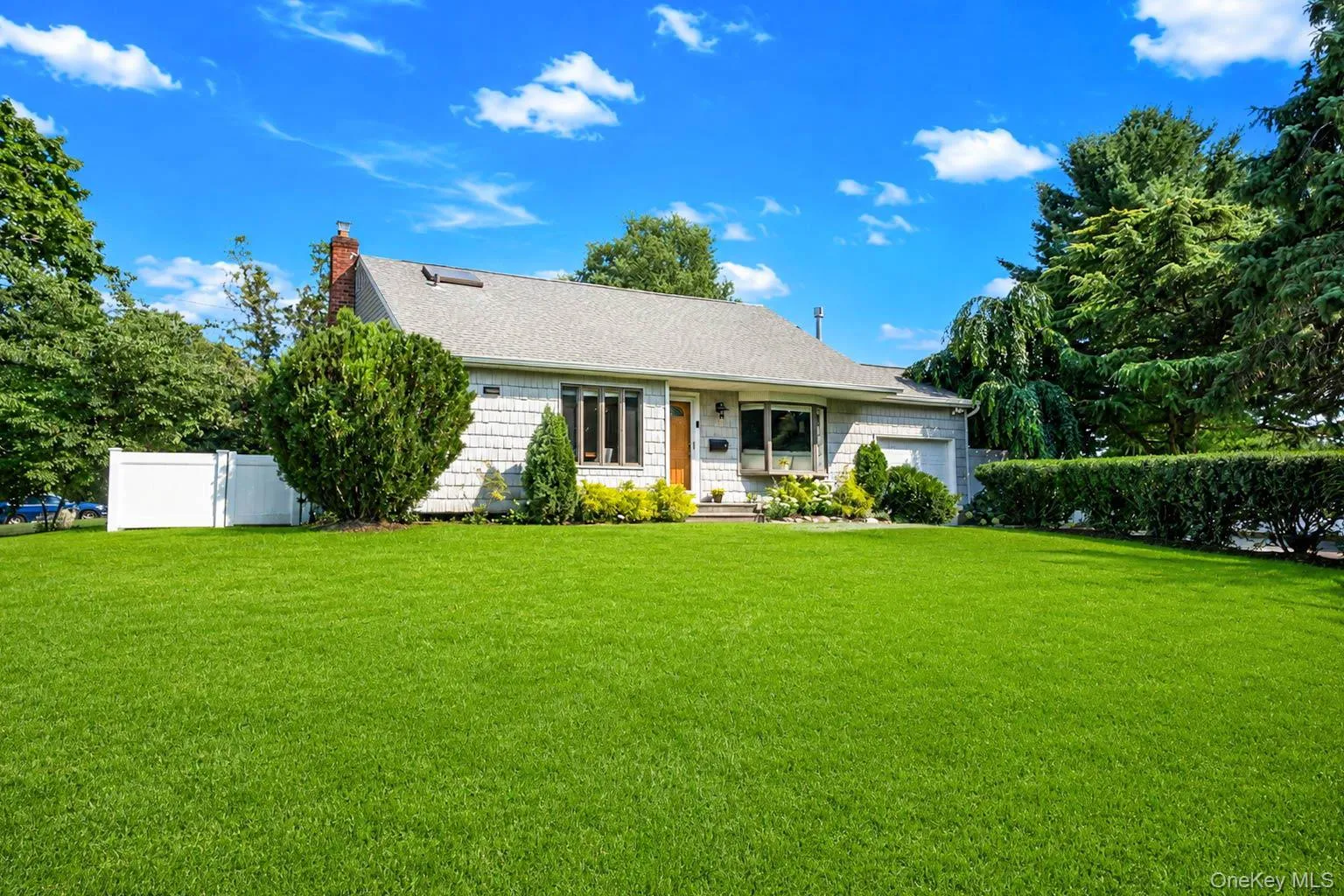 1 Rutgers Street, Smithtown, NY, 2 Bedrooms Bedrooms, 5 Rooms Rooms,2 BathroomsBathrooms,Residential,For Rent,Rutgers,0,1032258 1 Rutgers Street, Smithtown, NY, 2 Bedrooms Bedrooms, 5 Rooms Rooms,2 BathroomsBathrooms,Residential,For Rent,Rutgers,0,1032258