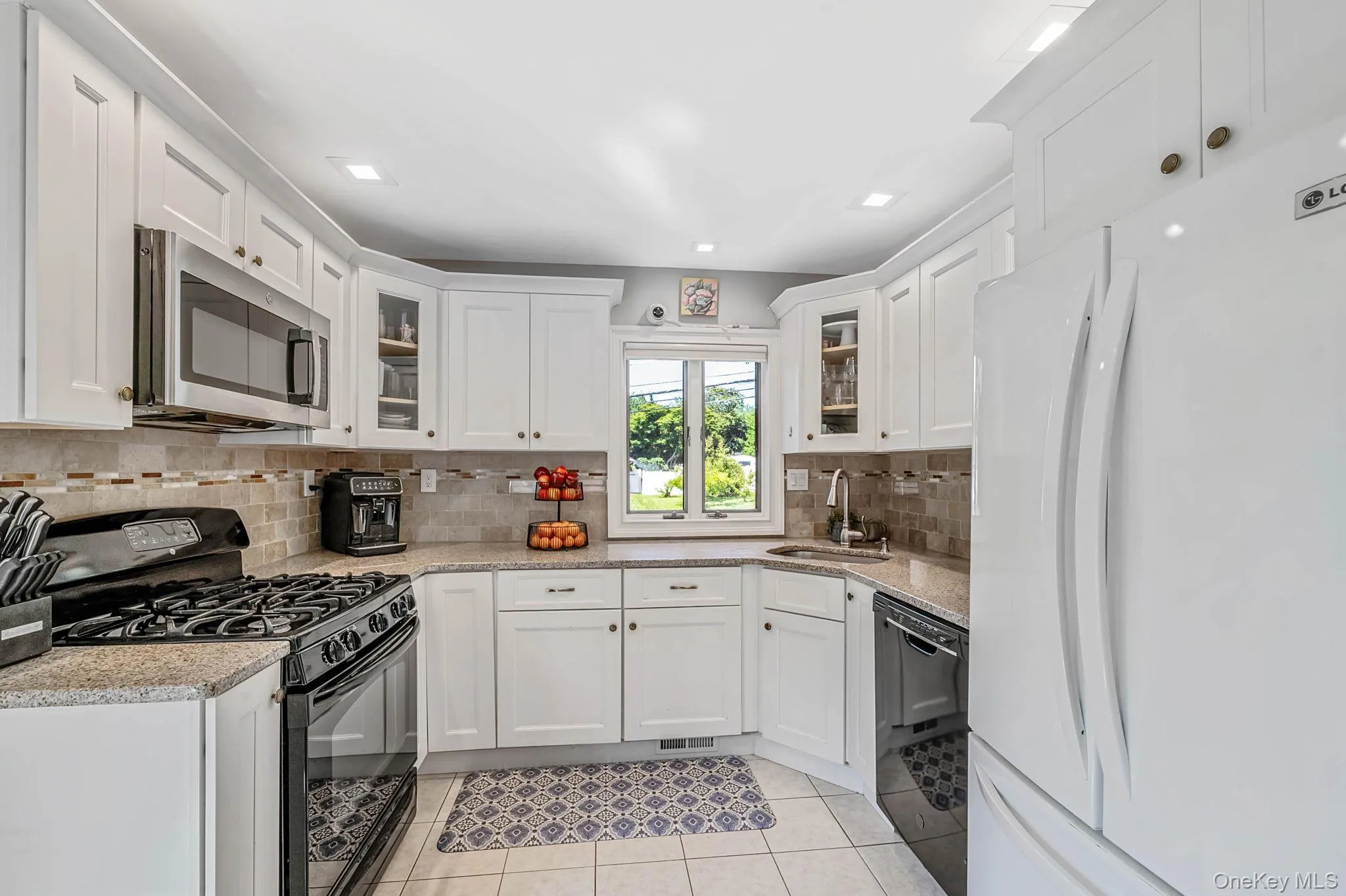 1 Rutgers Street, Smithtown, NY, 2 Bedrooms Bedrooms, 5 Rooms Rooms,2 BathroomsBathrooms,Residential,For Rent,Rutgers,0,1032258 1 Rutgers Street, Smithtown, NY, 2 Bedrooms Bedrooms, 5 Rooms Rooms,2 BathroomsBathrooms,Residential,For Rent,Rutgers,0,1032258