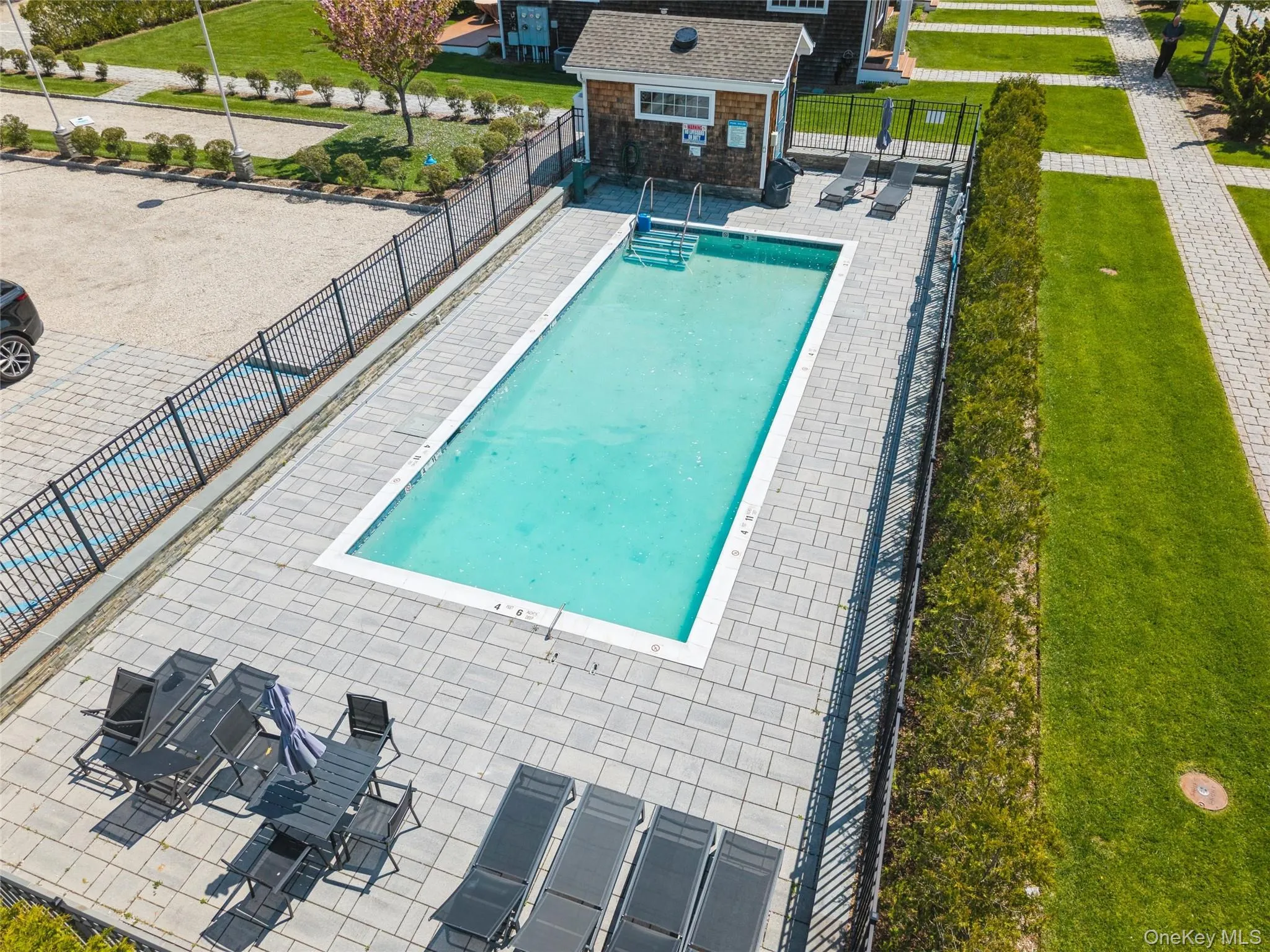68 Foster Avenue, Southampton, NY, 2 Bedrooms Bedrooms, 7 Rooms Rooms,2 BathroomsBathrooms,Residential,For Rent,Foster,0,1032269 68 Foster Avenue, Southampton, NY, 2 Bedrooms Bedrooms, 7 Rooms Rooms,2 BathroomsBathrooms,Residential,For Rent,Foster,0,1032269