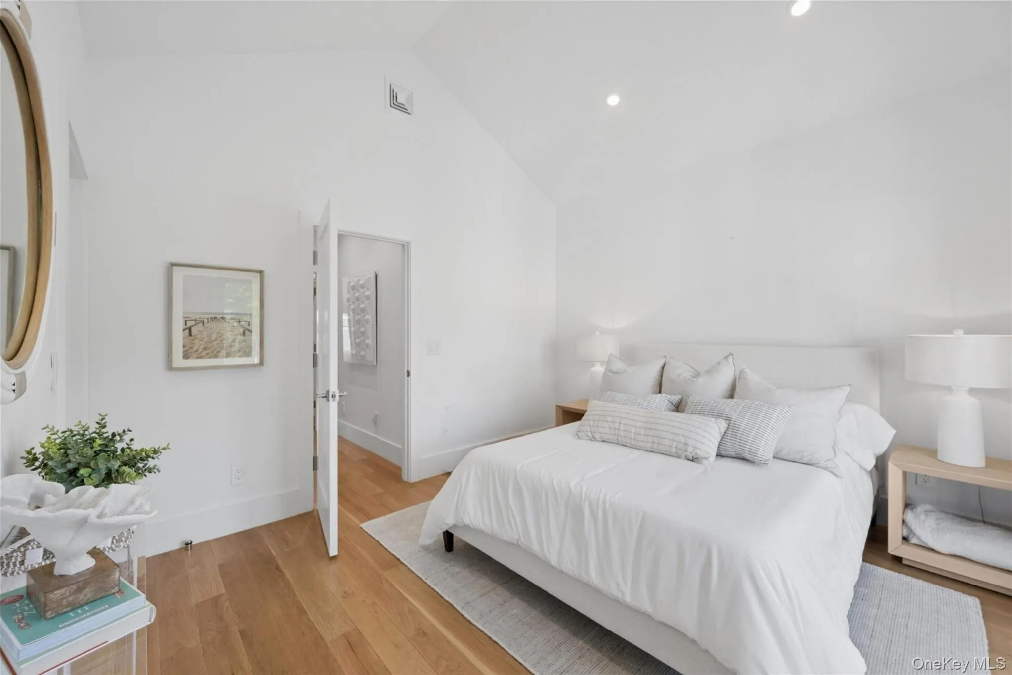 68 Foster Avenue, Southampton, NY, 2 Bedrooms Bedrooms, 7 Rooms Rooms,2 BathroomsBathrooms,Residential,For Rent,Foster,0,1032269 68 Foster Avenue, Southampton, NY, 2 Bedrooms Bedrooms, 7 Rooms Rooms,2 BathroomsBathrooms,Residential,For Rent,Foster,0,1032269