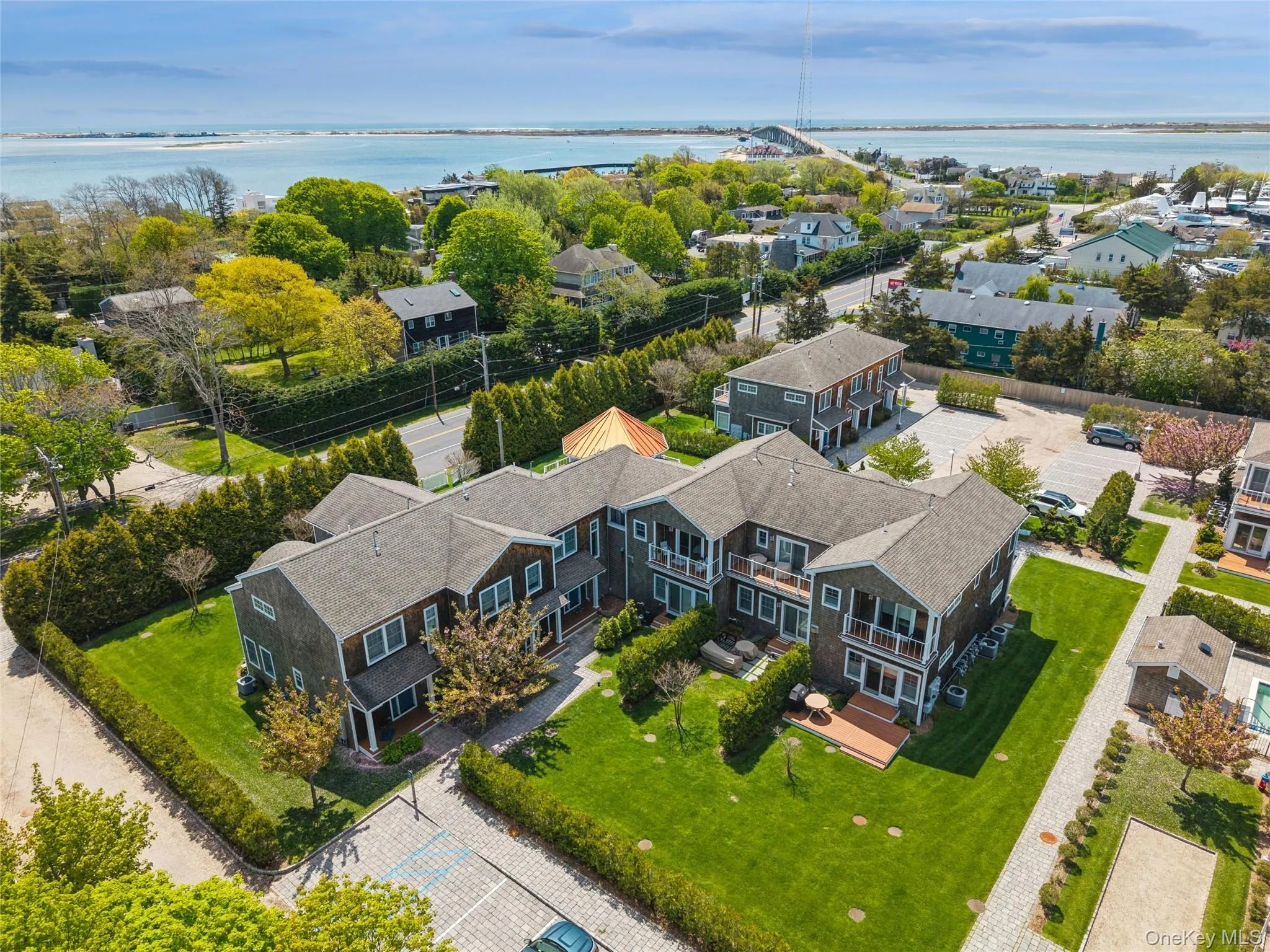 68 Foster Avenue, Southampton, NY, 2 Bedrooms Bedrooms, 7 Rooms Rooms,2 BathroomsBathrooms,Residential,For Rent,Foster,0,1032269 68 Foster Avenue, Southampton, NY, 2 Bedrooms Bedrooms, 7 Rooms Rooms,2 BathroomsBathrooms,Residential,For Rent,Foster,0,1032269