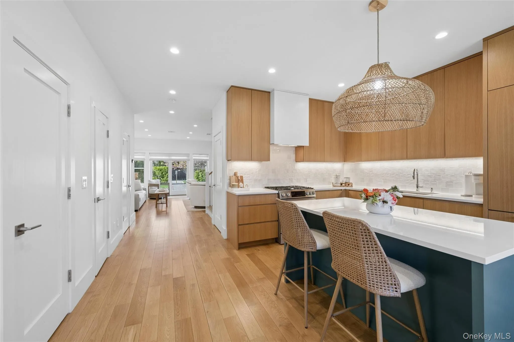 68 Foster Avenue, Southampton, NY, 2 Bedrooms Bedrooms, 7 Rooms Rooms,2 BathroomsBathrooms,Residential,For Rent,Foster,0,1032269 68 Foster Avenue, Southampton, NY, 2 Bedrooms Bedrooms, 7 Rooms Rooms,2 BathroomsBathrooms,Residential,For Rent,Foster,0,1032269