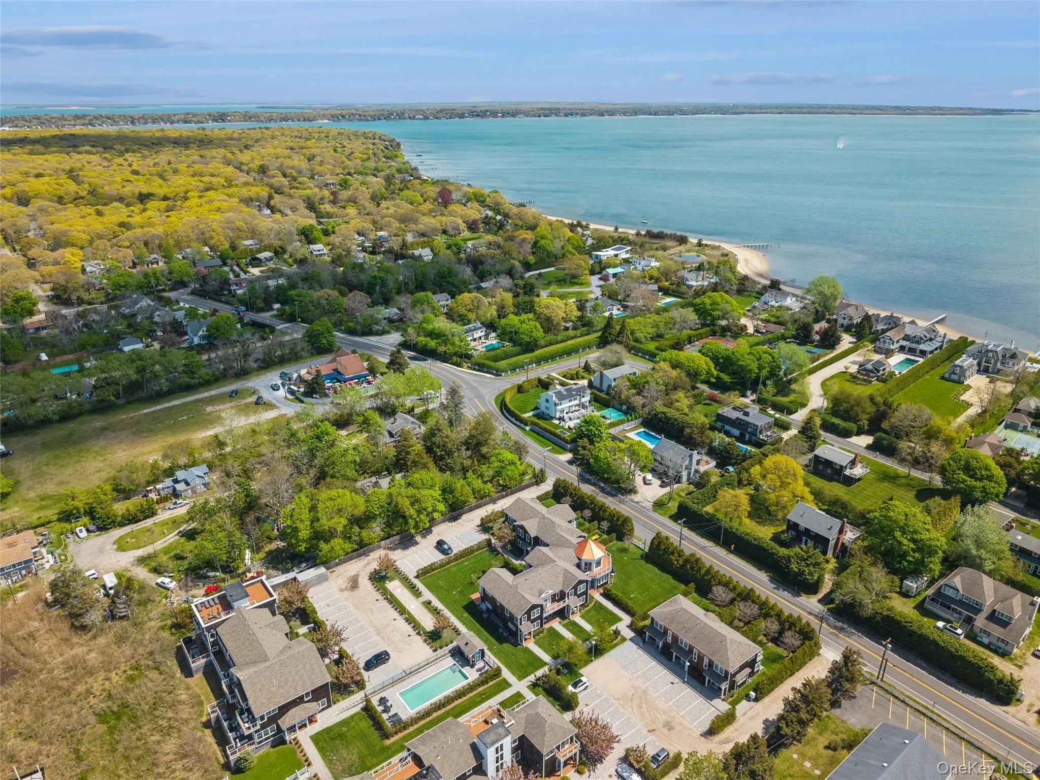 68 Foster Avenue, Southampton, NY, 2 Bedrooms Bedrooms, 7 Rooms Rooms,2 BathroomsBathrooms,Residential,For Rent,Foster,0,1032269 68 Foster Avenue, Southampton, NY, 2 Bedrooms Bedrooms, 7 Rooms Rooms,2 BathroomsBathrooms,Residential,For Rent,Foster,0,1032269