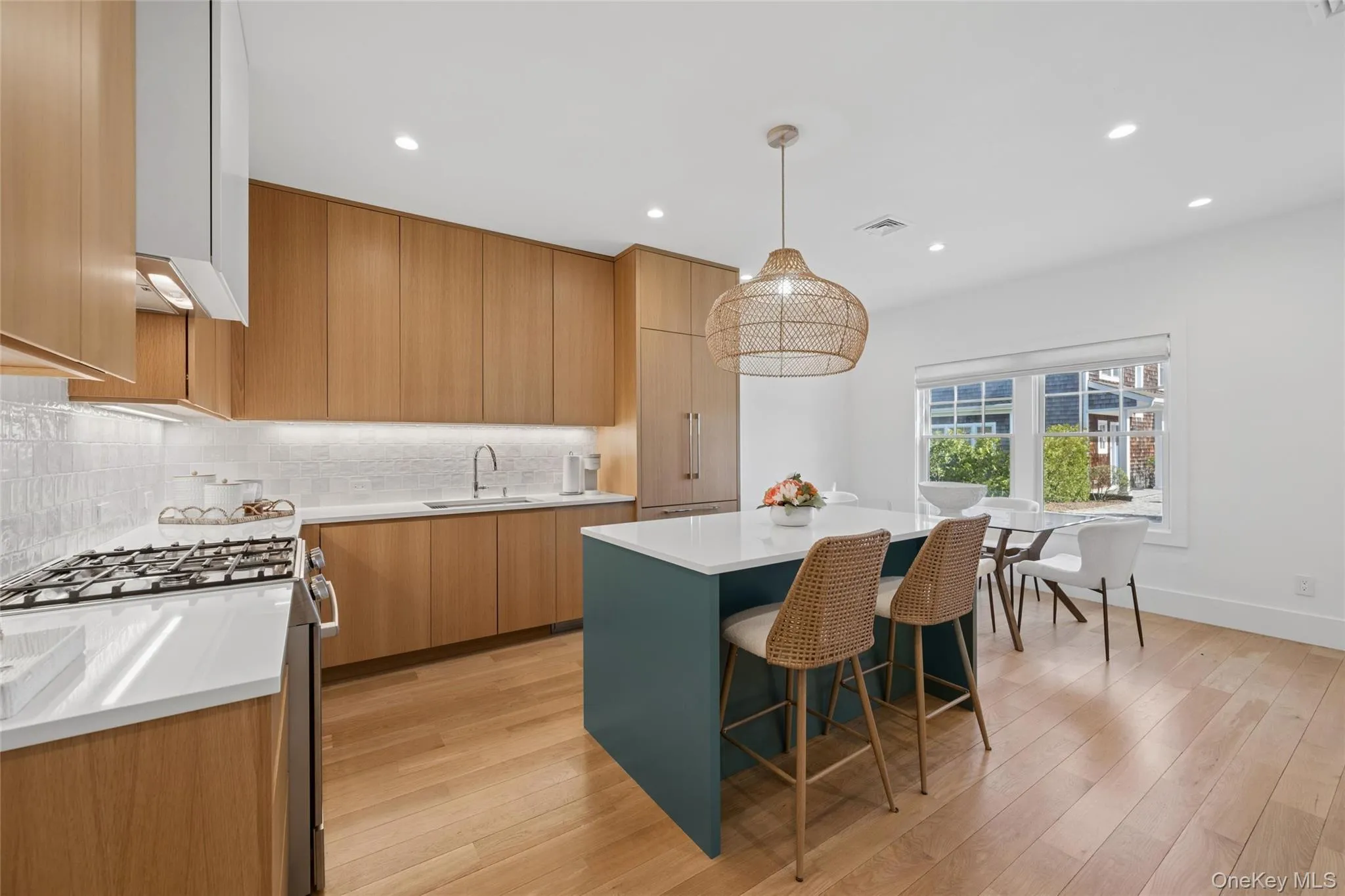 68 Foster Avenue, Southampton, NY, 2 Bedrooms Bedrooms, 7 Rooms Rooms,2 BathroomsBathrooms,Residential,For Rent,Foster,0,1032269 68 Foster Avenue, Southampton, NY, 2 Bedrooms Bedrooms, 7 Rooms Rooms,2 BathroomsBathrooms,Residential,For Rent,Foster,0,1032269