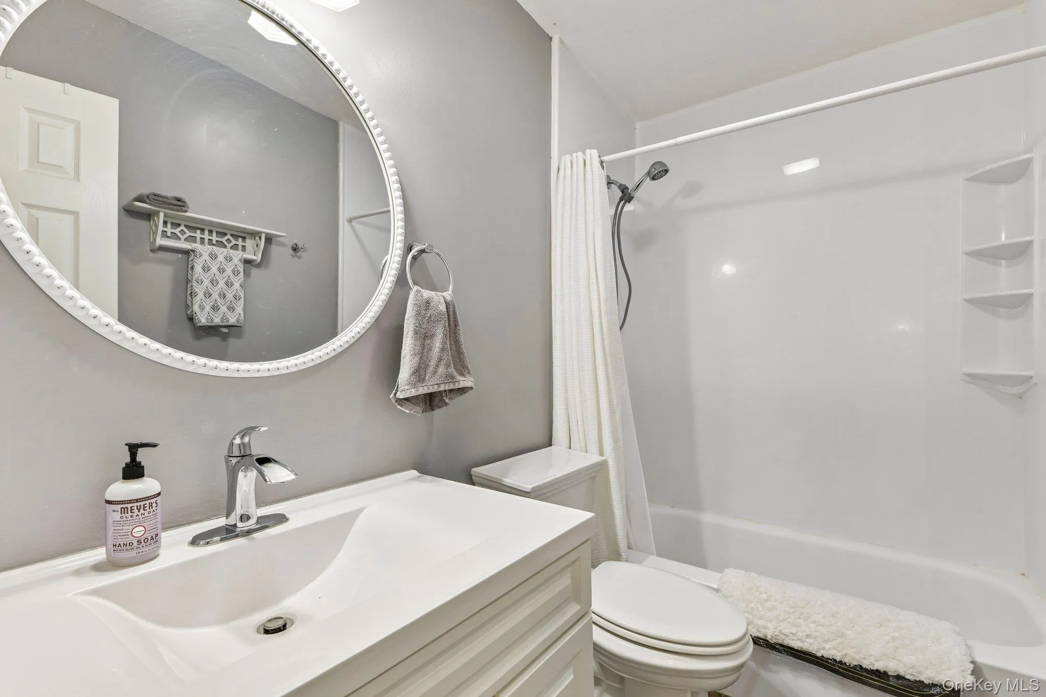 15 Springwood Drive, Babylon, NY, 2 Bedrooms Bedrooms, 4 Rooms Rooms,1 BathroomBathrooms,Residential,For Rent,Springwood,0,1032270 15 Springwood Drive, Babylon, NY, 2 Bedrooms Bedrooms, 4 Rooms Rooms,1 BathroomBathrooms,Residential,For Rent,Springwood,0,1032270