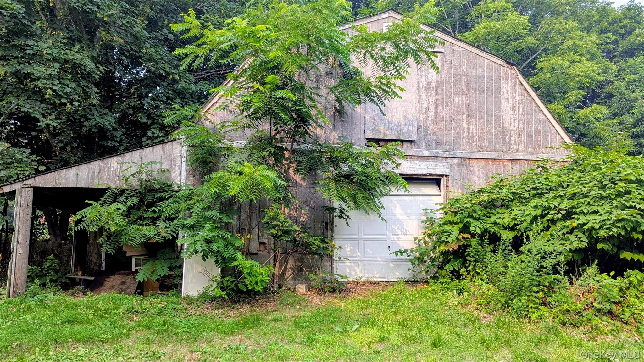 BARN BARN