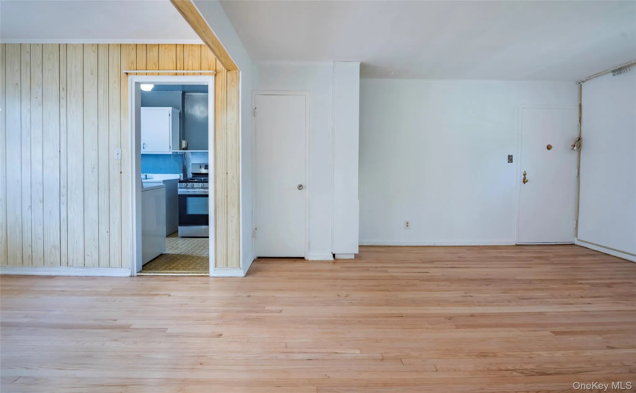 226-06 Manor Road, New York, NY, 2 Bedrooms Bedrooms, 5 Rooms Rooms,1 BathroomBathrooms,Residential,For Rent,Manor,0,1032280 226-06 Manor Road, New York, NY, 2 Bedrooms Bedrooms, 5 Rooms Rooms,1 BathroomBathrooms,Residential,For Rent,Manor,0,1032280