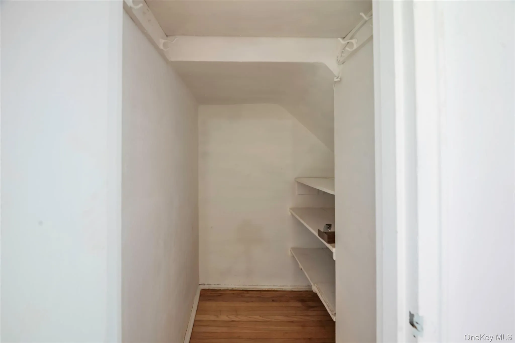 226-06 Manor Road, New York, NY, 2 Bedrooms Bedrooms, 5 Rooms Rooms,1 BathroomBathrooms,Residential,For Rent,Manor,0,1032280 226-06 Manor Road, New York, NY, 2 Bedrooms Bedrooms, 5 Rooms Rooms,1 BathroomBathrooms,Residential,For Rent,Manor,0,1032280