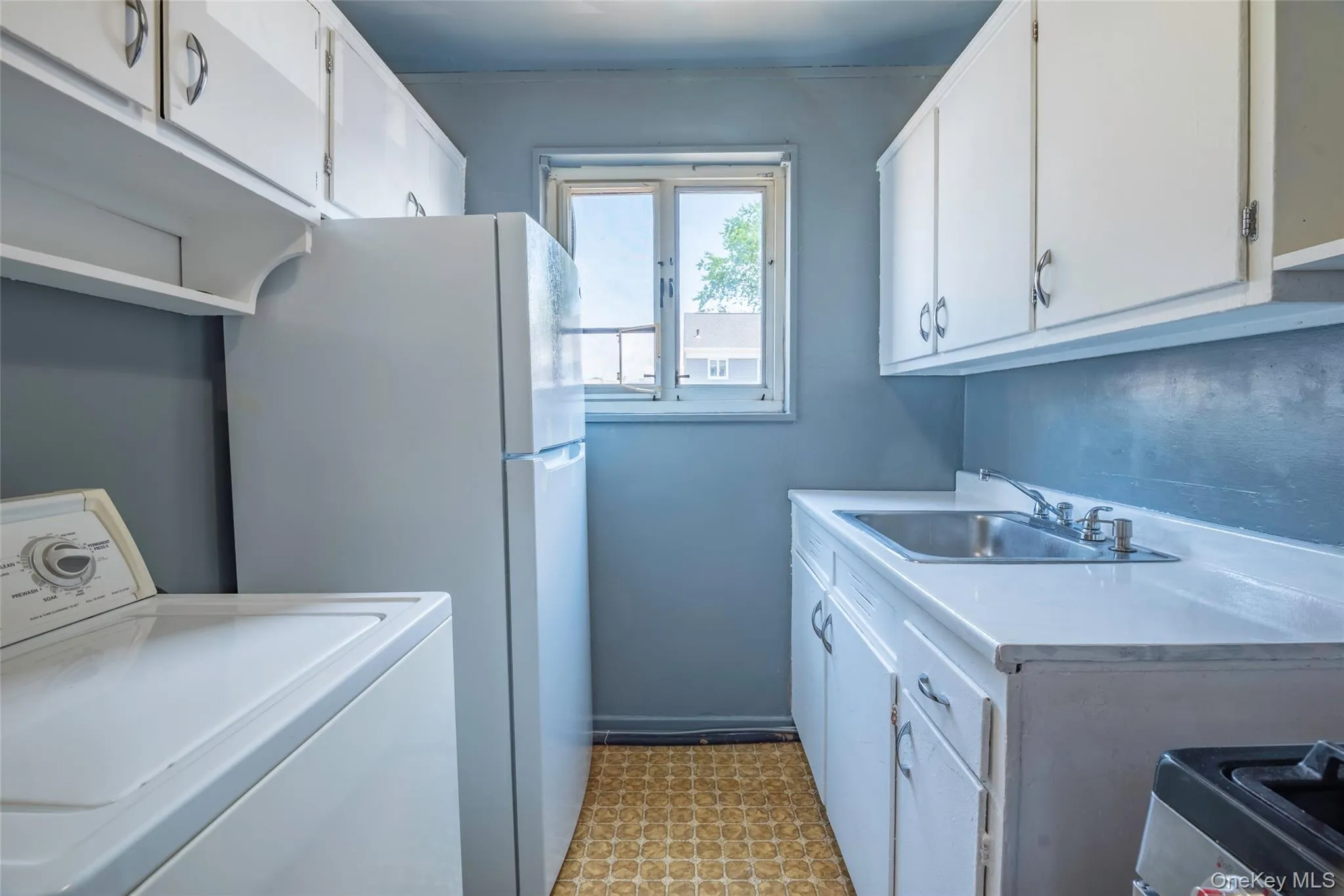 226-06 Manor Road, New York, NY, 2 Bedrooms Bedrooms, 5 Rooms Rooms,1 BathroomBathrooms,Residential,For Rent,Manor,0,1032280 226-06 Manor Road, New York, NY, 2 Bedrooms Bedrooms, 5 Rooms Rooms,1 BathroomBathrooms,Residential,For Rent,Manor,0,1032280