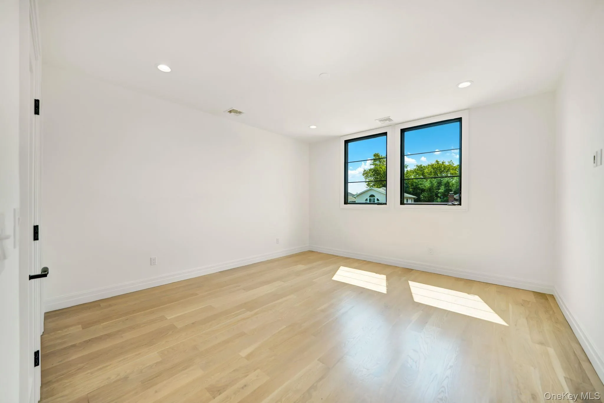 1931 Stratford Drive, Hempstead, NY, 6 Bedrooms Bedrooms, 6 Rooms Rooms,4 BathroomsBathrooms,Residential,For Rent,Stratford,0,1032284 1931 Stratford Drive, Hempstead, NY, 6 Bedrooms Bedrooms, 6 Rooms Rooms,4 BathroomsBathrooms,Residential,For Rent,Stratford,0,1032284