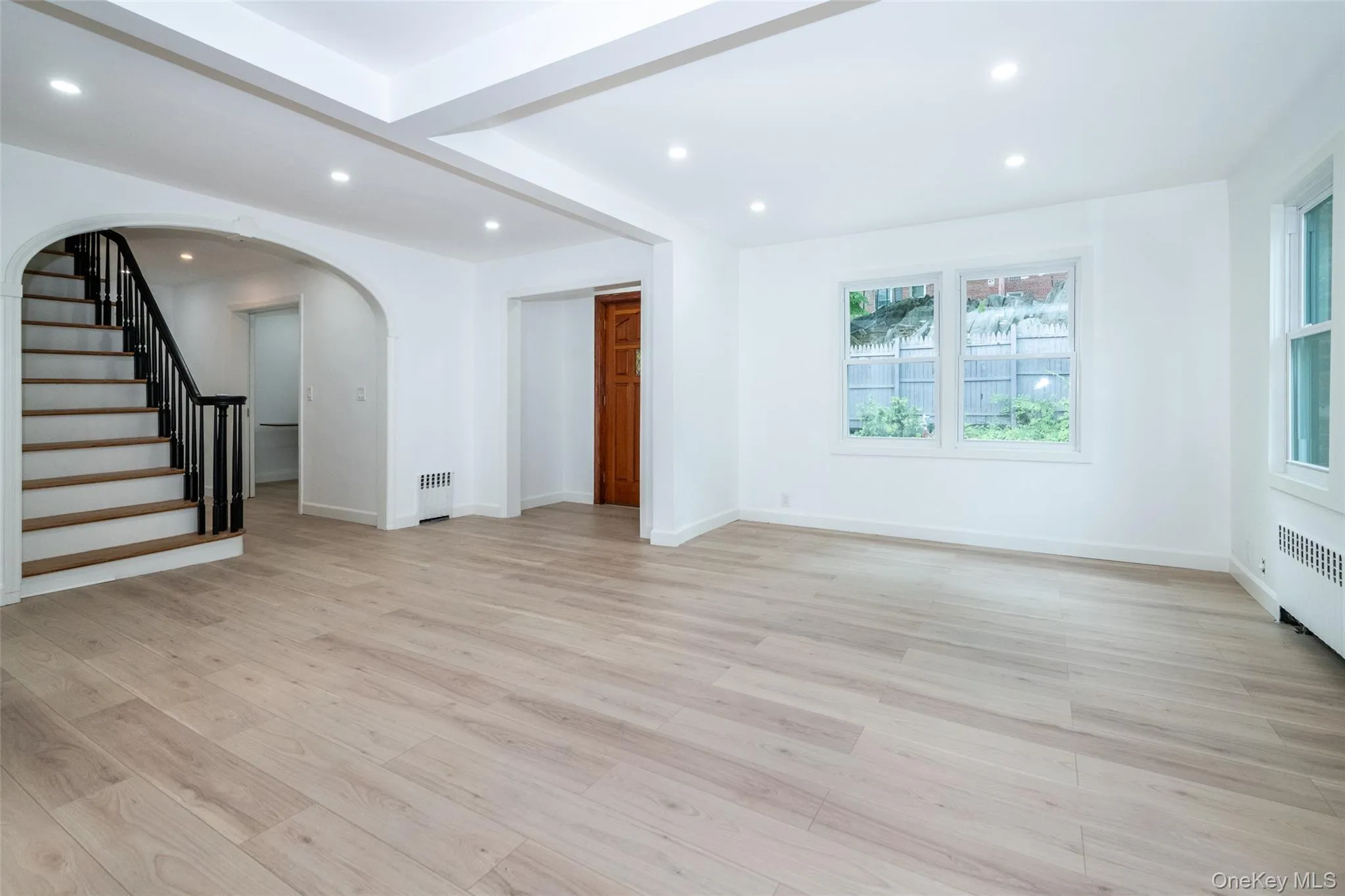 Upon entry you are welcomed into the open concept living area. Upon entry you are welcomed into the open concept living area.
