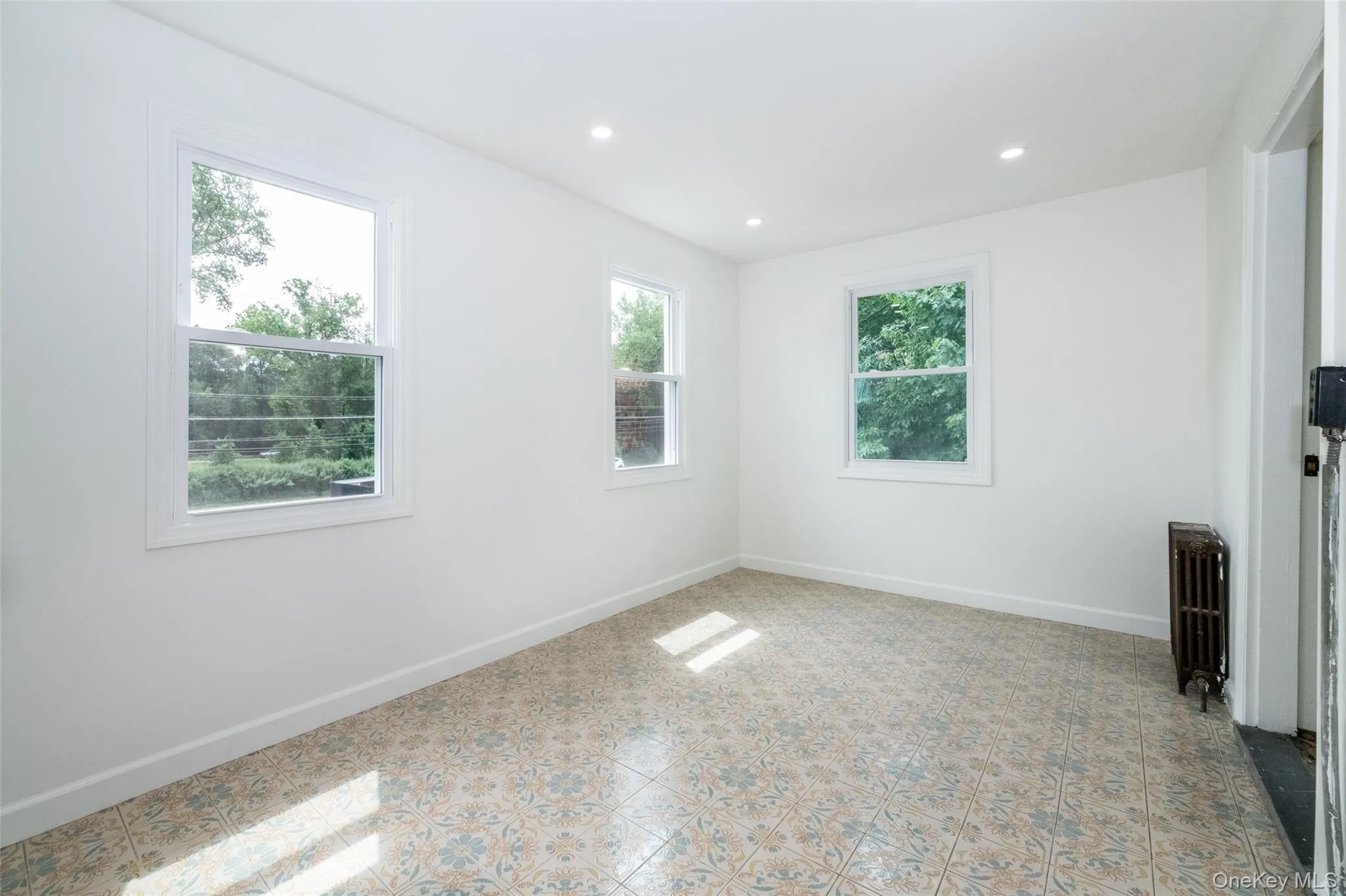 This bonus room off of the first floor principle bedroom makes a great dressing room, and it offers a washer/dryer hook up for added convenience. This bonus room off of the first floor principle bedroom makes a great dressing room, and it offers a washer/dryer hook up for added convenience.