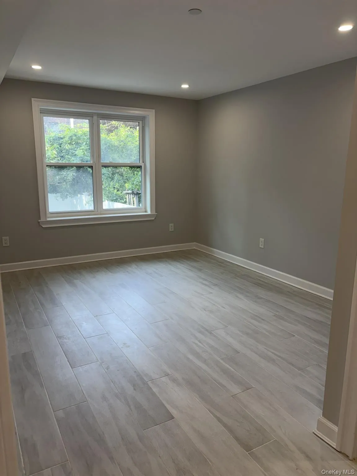 14441 78th Avenue, New York, NY, 3 Bedrooms Bedrooms, 5 Rooms Rooms,3 BathroomsBathrooms,Residential Lease,For Rent,78th,0,1032287 14441 78th Avenue, New York, NY, 3 Bedrooms Bedrooms, 5 Rooms Rooms,3 BathroomsBathrooms,Residential Lease,For Rent,78th,0,1032287