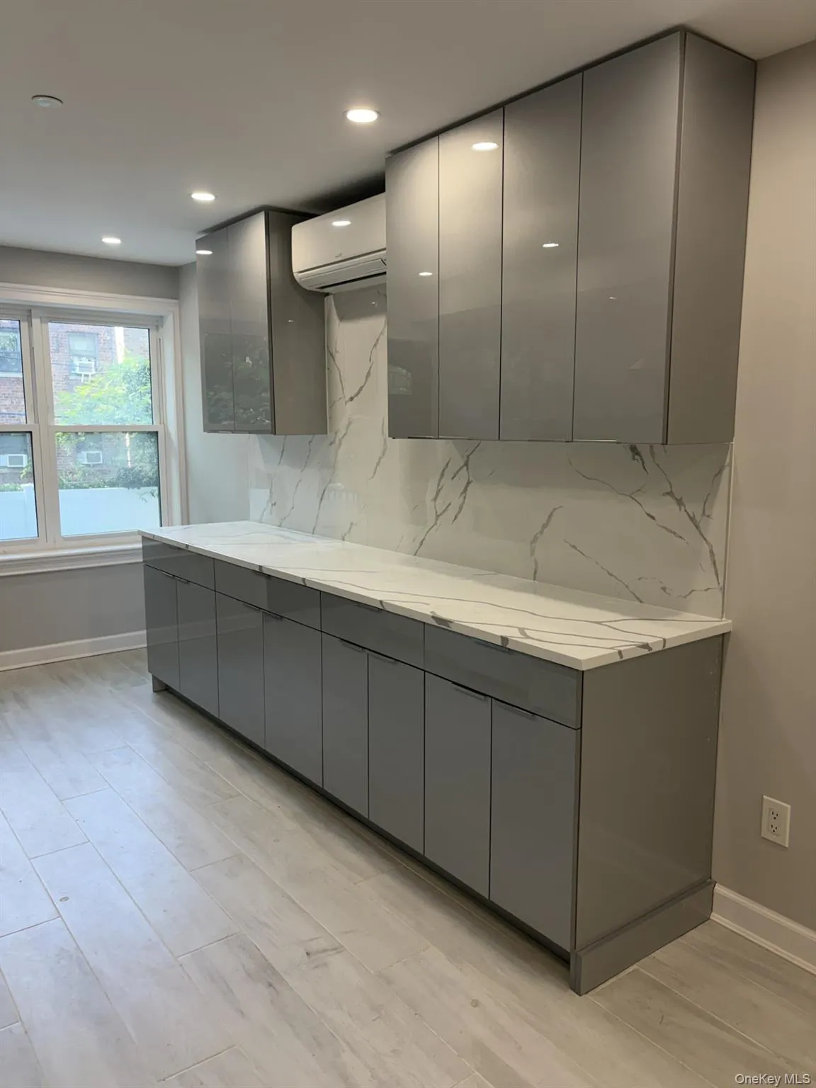 14441 78th Avenue, New York, NY, 3 Bedrooms Bedrooms, 5 Rooms Rooms,3 BathroomsBathrooms,Residential Lease,For Rent,78th,0,1032287 14441 78th Avenue, New York, NY, 3 Bedrooms Bedrooms, 5 Rooms Rooms,3 BathroomsBathrooms,Residential Lease,For Rent,78th,0,1032287