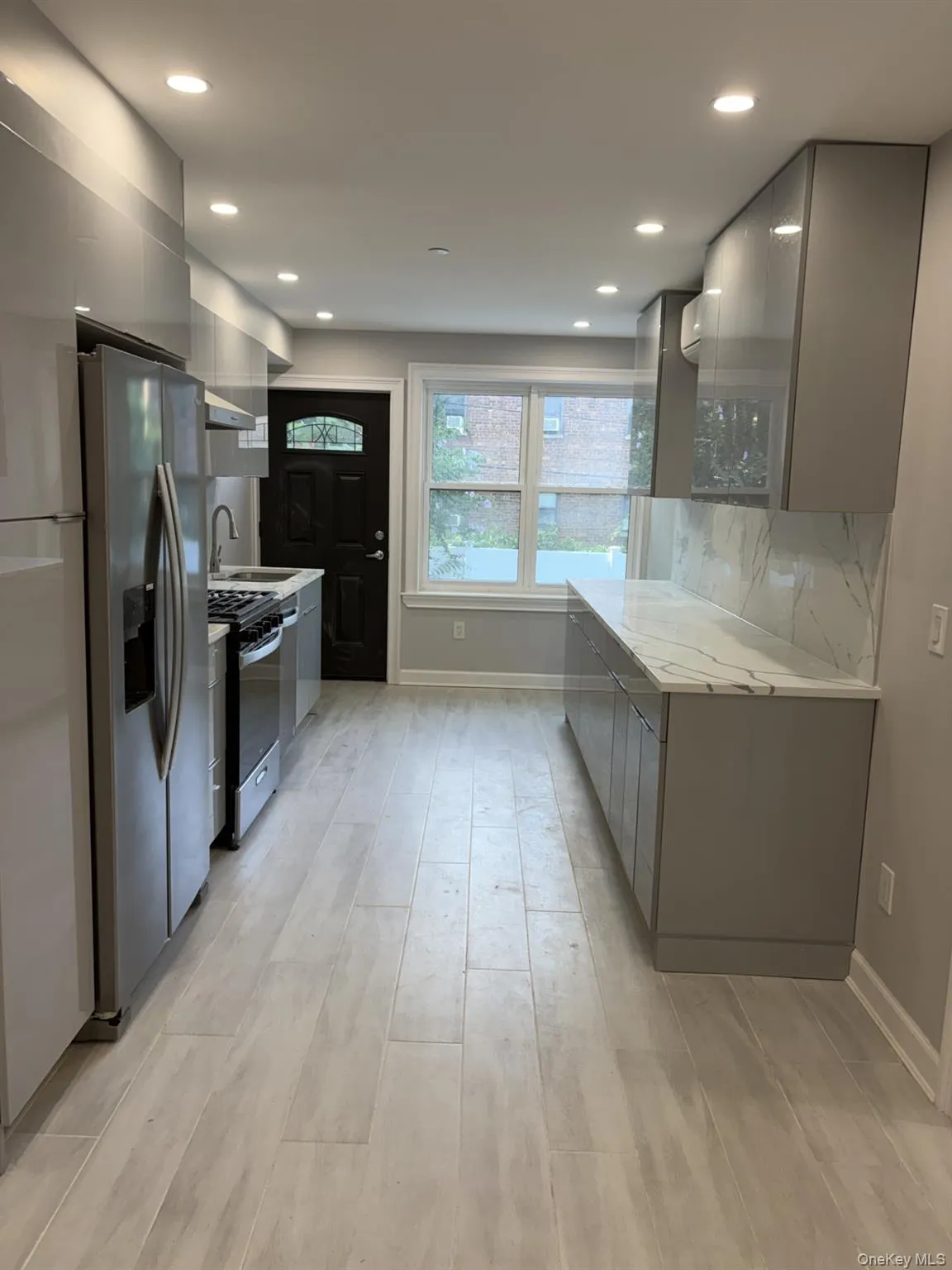 14441 78th Avenue, New York, NY, 3 Bedrooms Bedrooms, 5 Rooms Rooms,3 BathroomsBathrooms,Residential Lease,For Rent,78th,0,1032287 14441 78th Avenue, New York, NY, 3 Bedrooms Bedrooms, 5 Rooms Rooms,3 BathroomsBathrooms,Residential Lease,For Rent,78th,0,1032287