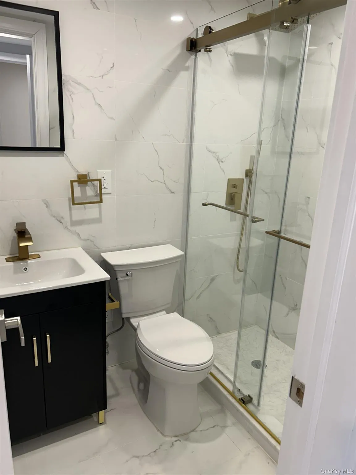 14441 78th Avenue, New York, NY, 3 Bedrooms Bedrooms, 5 Rooms Rooms,3 BathroomsBathrooms,Residential Lease,For Rent,78th,0,1032287 14441 78th Avenue, New York, NY, 3 Bedrooms Bedrooms, 5 Rooms Rooms,3 BathroomsBathrooms,Residential Lease,For Rent,78th,0,1032287