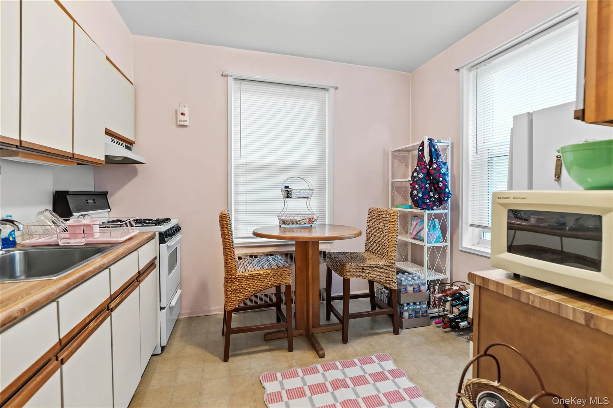 2 Overlook Road, White Plains, NY, 1 Bedroom Bedrooms, 3 Rooms Rooms,1 BathroomBathrooms,Residential,For Rent,Overlook,0,1032289 2 Overlook Road, White Plains, NY, 1 Bedroom Bedrooms, 3 Rooms Rooms,1 BathroomBathrooms,Residential,For Rent,Overlook,0,1032289