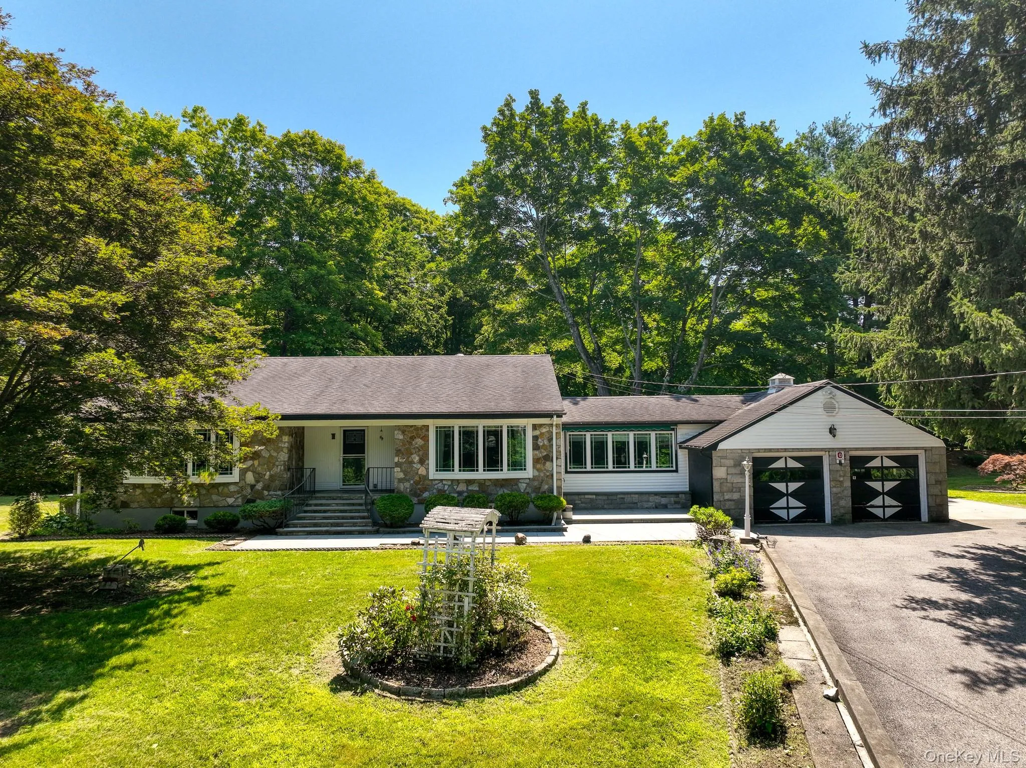 7 Old Mine Road, Southeast, NY, 2 Bedrooms Bedrooms, 7 Rooms Rooms,1 BathroomBathrooms,Residential Lease,For Rent,Old Mine,0,1032292 7 Old Mine Road, Southeast, NY, 2 Bedrooms Bedrooms, 7 Rooms Rooms,1 BathroomBathrooms,Residential Lease,For Rent,Old Mine,0,1032292