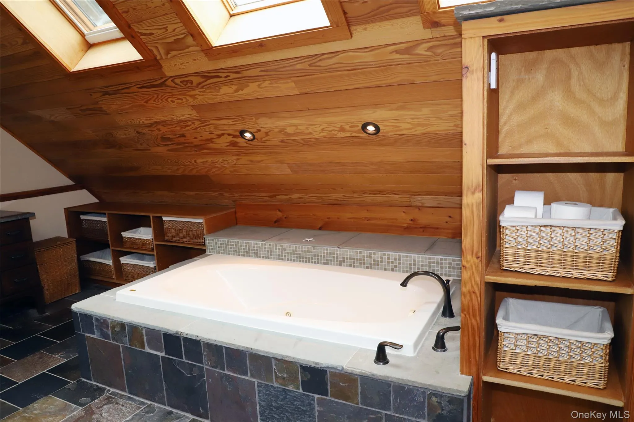 5 Prospect Street, Rhinebeck, NY, 3 Bedrooms Bedrooms, 5 Rooms Rooms,2 BathroomsBathrooms,Residential,For Rent,Prospect,0,1032296 5 Prospect Street, Rhinebeck, NY, 3 Bedrooms Bedrooms, 5 Rooms Rooms,2 BathroomsBathrooms,Residential,For Rent,Prospect,0,1032296