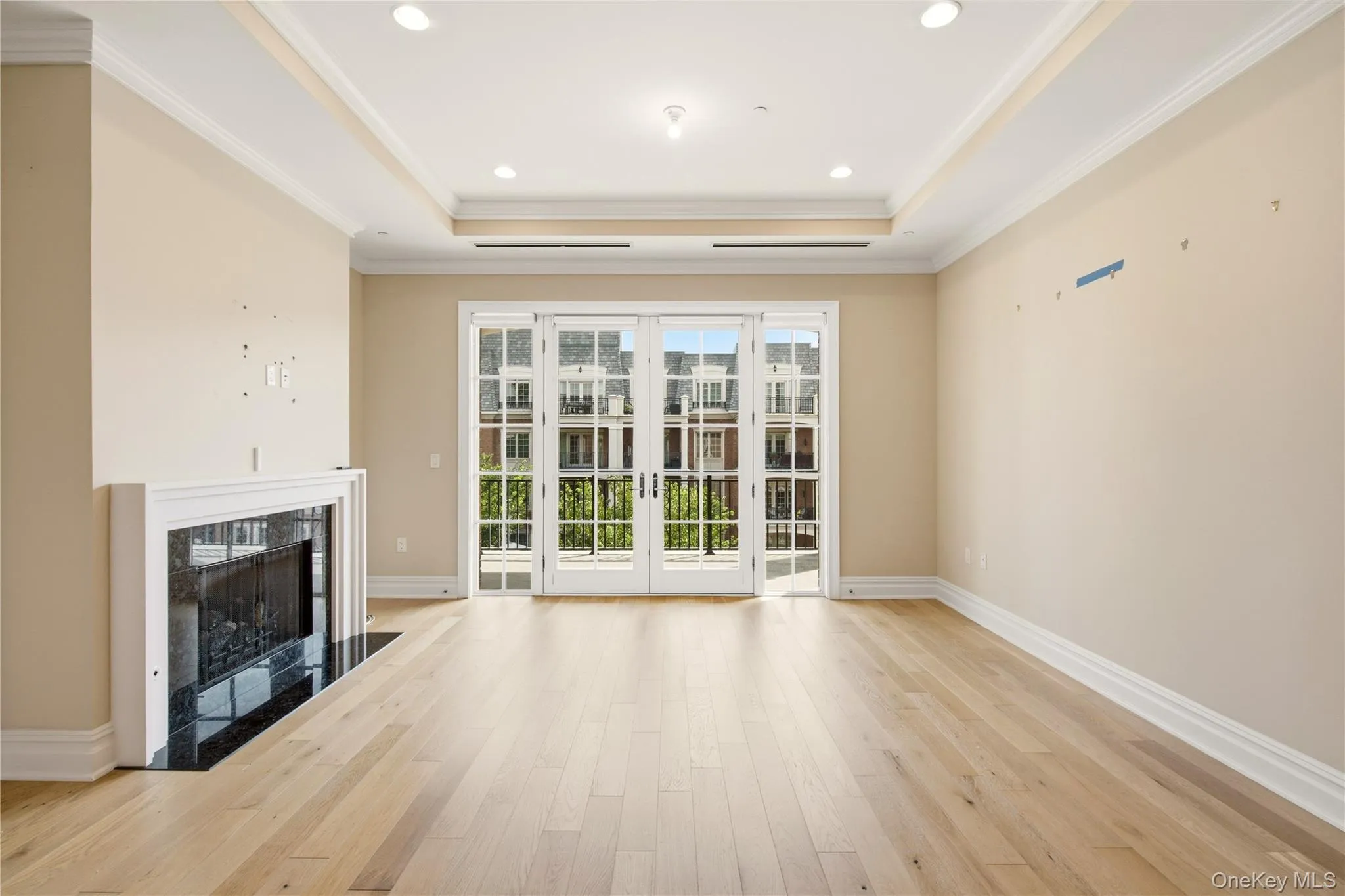6000 Royal Court, North Hempstead, NY, 2 Bedrooms Bedrooms, 6 Rooms Rooms,2 BathroomsBathrooms,Residential,For Rent,Royal,0,1032300 6000 Royal Court, North Hempstead, NY, 2 Bedrooms Bedrooms, 6 Rooms Rooms,2 BathroomsBathrooms,Residential,For Rent,Royal,0,1032300
