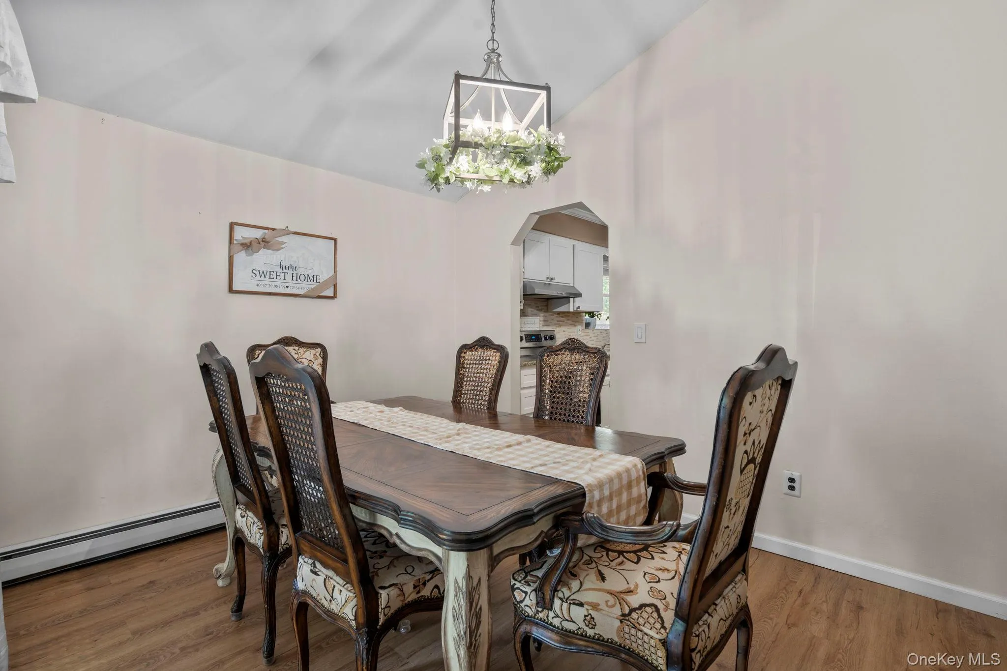 28 Yaphank Avenue, Brookhaven, NY, 3 Bedrooms Bedrooms, 6 Rooms Rooms,1 BathroomBathrooms,Residential,For Rent,Yaphank,0,1032303 28 Yaphank Avenue, Brookhaven, NY, 3 Bedrooms Bedrooms, 6 Rooms Rooms,1 BathroomBathrooms,Residential,For Rent,Yaphank,0,1032303