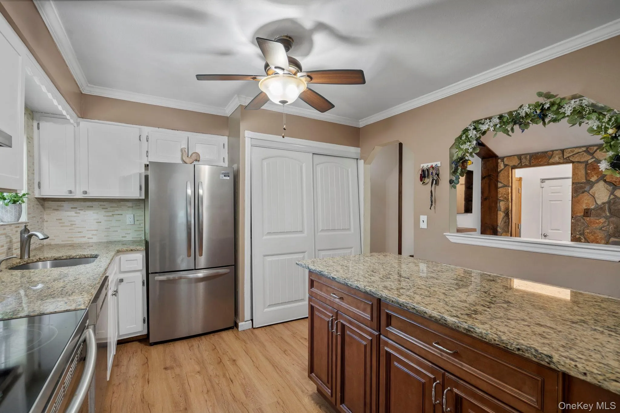 28 Yaphank Avenue, Brookhaven, NY, 3 Bedrooms Bedrooms, 6 Rooms Rooms,1 BathroomBathrooms,Residential,For Rent,Yaphank,0,1032303 28 Yaphank Avenue, Brookhaven, NY, 3 Bedrooms Bedrooms, 6 Rooms Rooms,1 BathroomBathrooms,Residential,For Rent,Yaphank,0,1032303