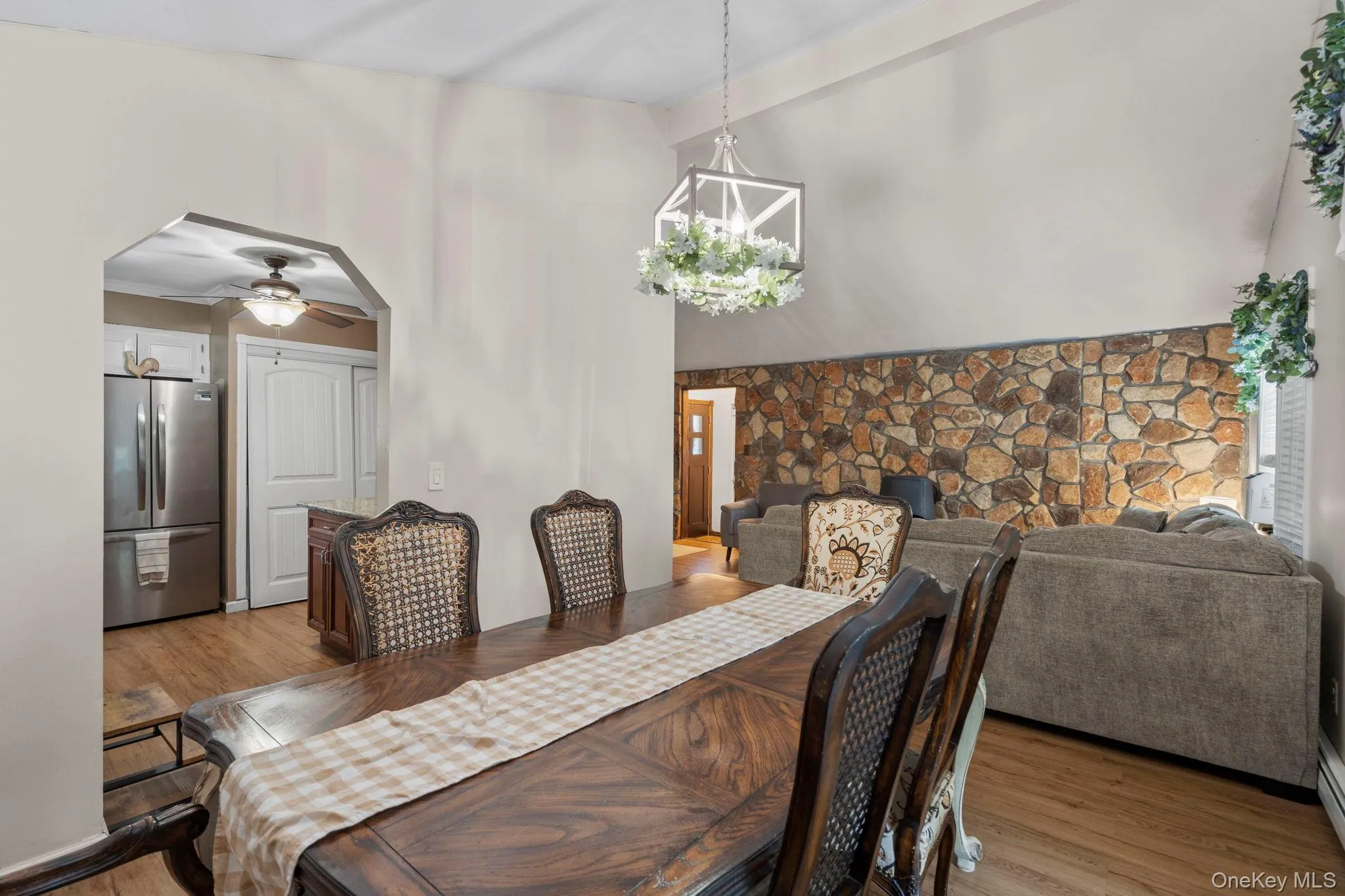 28 Yaphank Avenue, Brookhaven, NY, 3 Bedrooms Bedrooms, 6 Rooms Rooms,1 BathroomBathrooms,Residential,For Rent,Yaphank,0,1032303 28 Yaphank Avenue, Brookhaven, NY, 3 Bedrooms Bedrooms, 6 Rooms Rooms,1 BathroomBathrooms,Residential,For Rent,Yaphank,0,1032303