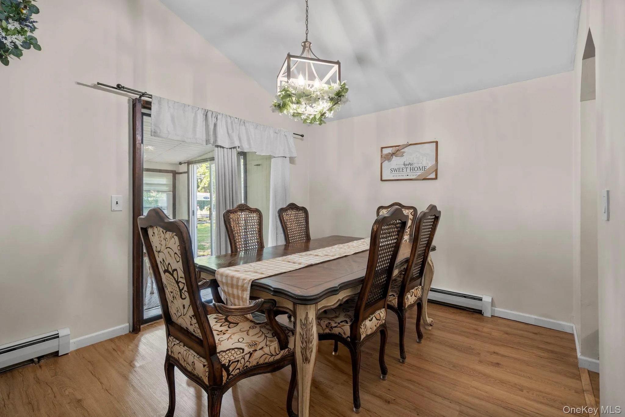 28 Yaphank Avenue, Brookhaven, NY, 3 Bedrooms Bedrooms, 6 Rooms Rooms,1 BathroomBathrooms,Residential,For Rent,Yaphank,0,1032303 28 Yaphank Avenue, Brookhaven, NY, 3 Bedrooms Bedrooms, 6 Rooms Rooms,1 BathroomBathrooms,Residential,For Rent,Yaphank,0,1032303