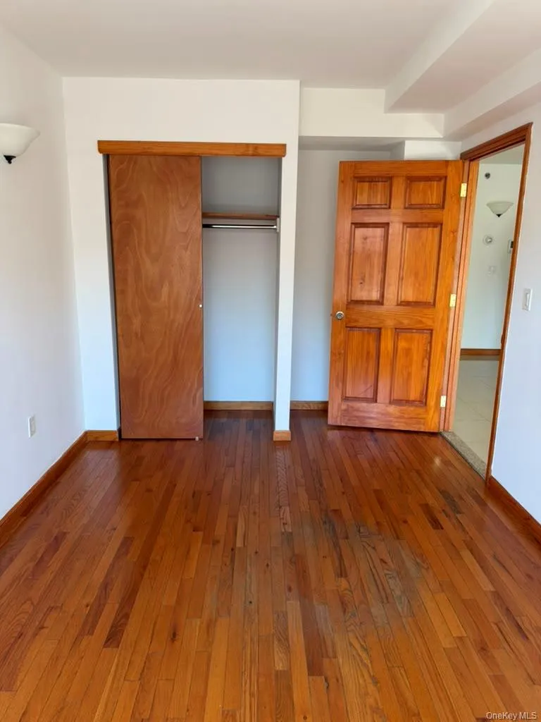 35-19 Leavitt Street, New York, NY, 2 Bedrooms Bedrooms, 3 Rooms Rooms,1 BathroomBathrooms,Residential Lease,For Rent,Leavitt,0,1032304 35-19 Leavitt Street, New York, NY, 2 Bedrooms Bedrooms, 3 Rooms Rooms,1 BathroomBathrooms,Residential Lease,For Rent,Leavitt,0,1032304
