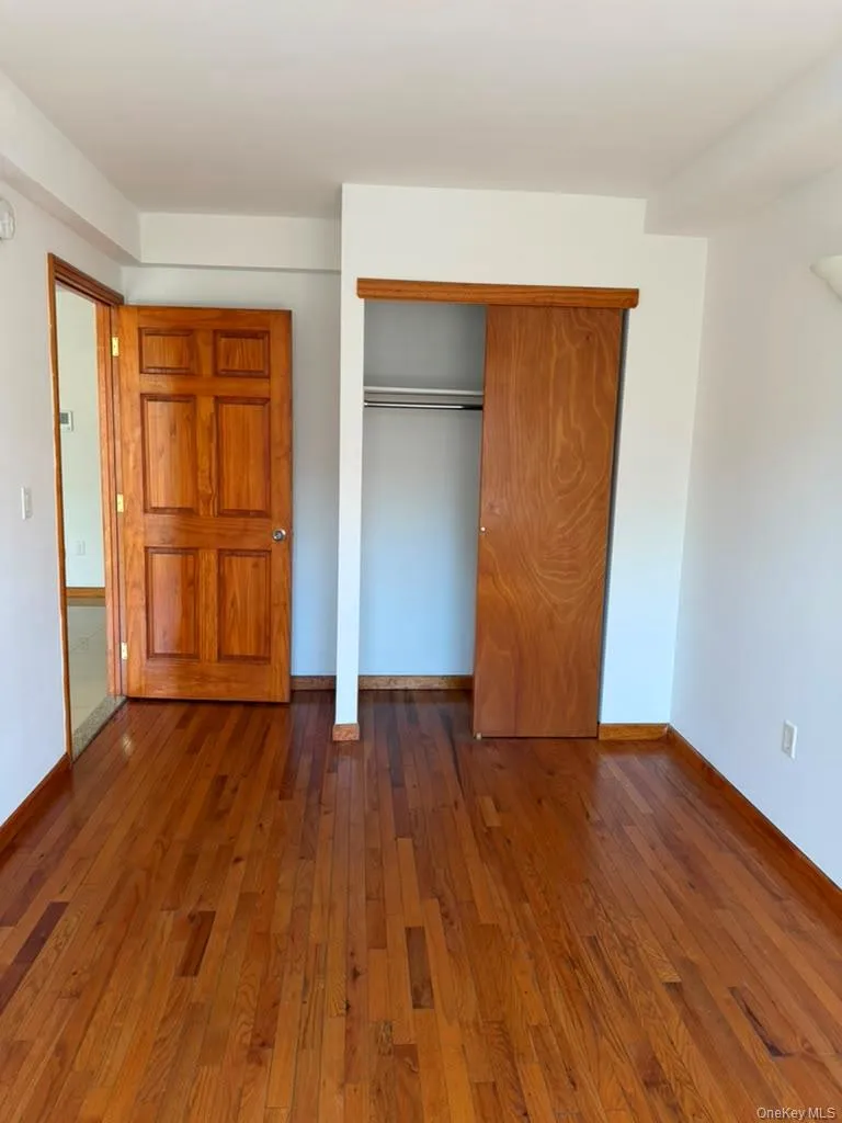 35-19 Leavitt Street, New York, NY, 2 Bedrooms Bedrooms, 3 Rooms Rooms,1 BathroomBathrooms,Residential Lease,For Rent,Leavitt,0,1032304 35-19 Leavitt Street, New York, NY, 2 Bedrooms Bedrooms, 3 Rooms Rooms,1 BathroomBathrooms,Residential Lease,For Rent,Leavitt,0,1032304