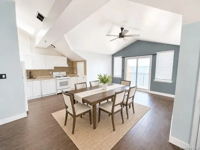 VS Dining area VS Dining area