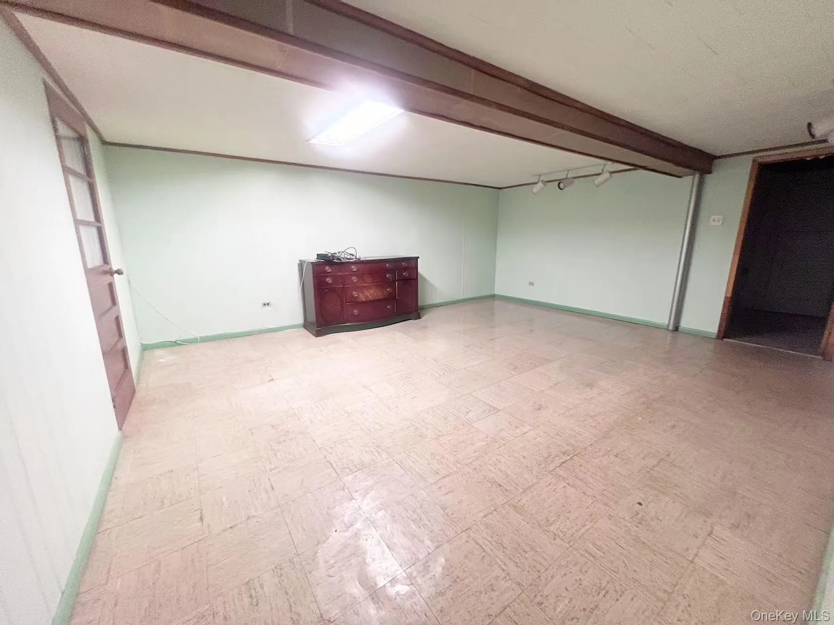 8407 63rd Avenue, New York, NY, 3 Bedrooms Bedrooms, 7 Rooms Rooms,2 BathroomsBathrooms,Residential Lease,For Rent,63rd,0,1032307 8407 63rd Avenue, New York, NY, 3 Bedrooms Bedrooms, 7 Rooms Rooms,2 BathroomsBathrooms,Residential Lease,For Rent,63rd,0,1032307