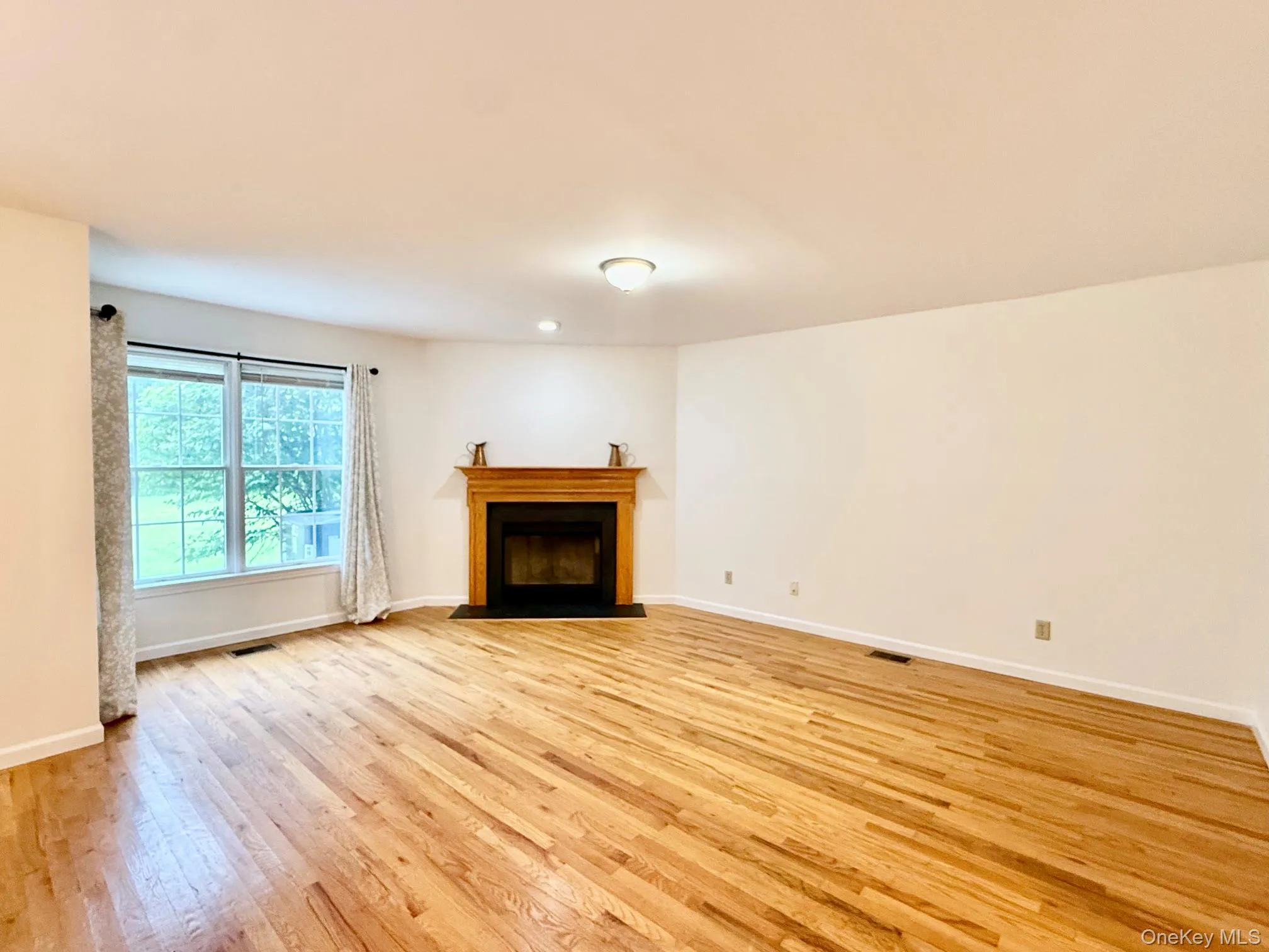 73 Sandalwood Lane, Rhinebeck, NY, 2 Bedrooms Bedrooms, 6 Rooms Rooms,2 BathroomsBathrooms,Residential Lease,For Rent,Sandalwood,0,1032308 73 Sandalwood Lane, Rhinebeck, NY, 2 Bedrooms Bedrooms, 6 Rooms Rooms,2 BathroomsBathrooms,Residential Lease,For Rent,Sandalwood,0,1032308