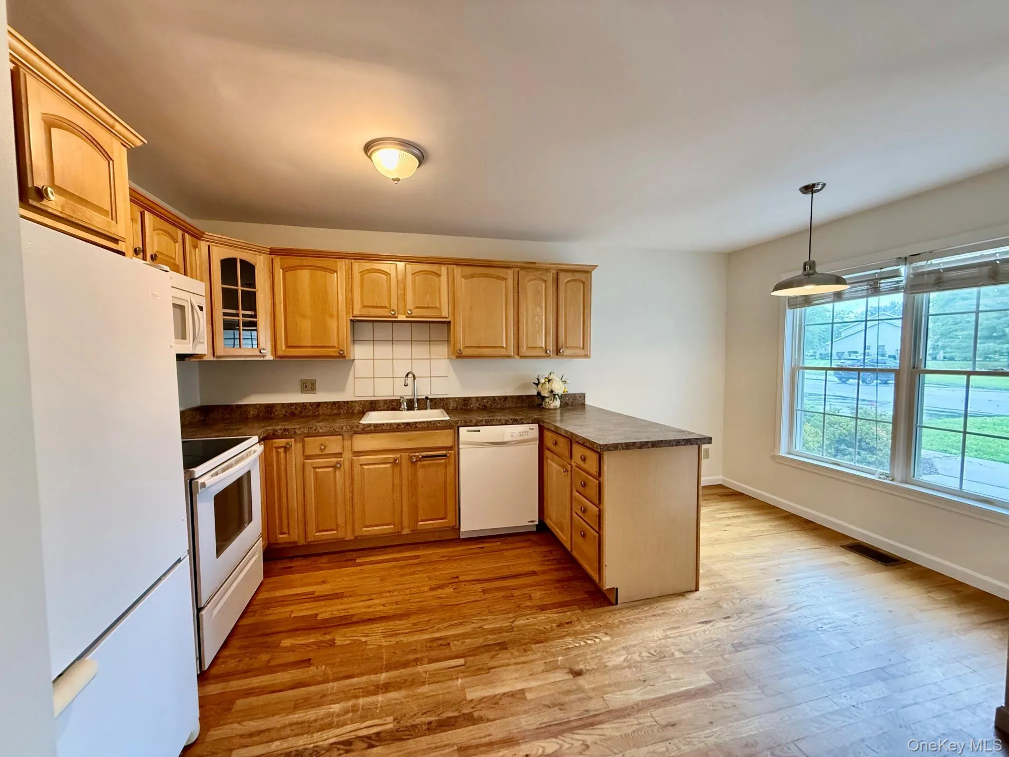 73 Sandalwood Lane, Rhinebeck, NY, 2 Bedrooms Bedrooms, 6 Rooms Rooms,2 BathroomsBathrooms,Residential Lease,For Rent,Sandalwood,0,1032308 73 Sandalwood Lane, Rhinebeck, NY, 2 Bedrooms Bedrooms, 6 Rooms Rooms,2 BathroomsBathrooms,Residential Lease,For Rent,Sandalwood,0,1032308