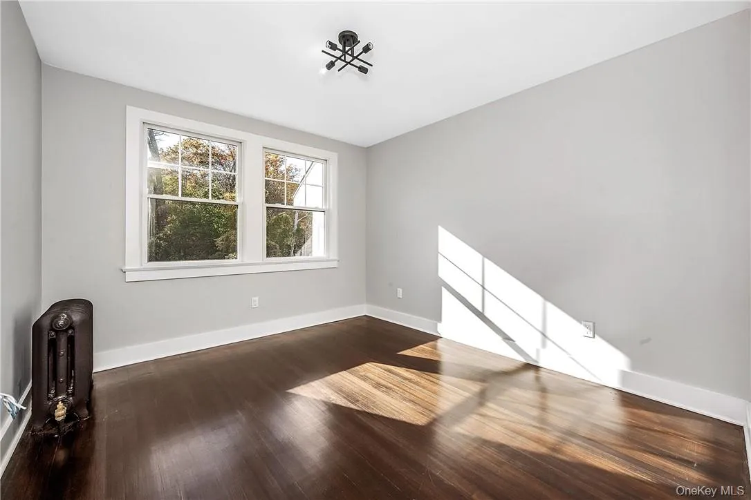 200 Main Street, Eastchester, NY, 3 Bedrooms Bedrooms, 7 Rooms Rooms,1 BathroomBathrooms,Residential Lease,For Rent,Main,0,1032311 200 Main Street, Eastchester, NY, 3 Bedrooms Bedrooms, 7 Rooms Rooms,1 BathroomBathrooms,Residential Lease,For Rent,Main,0,1032311