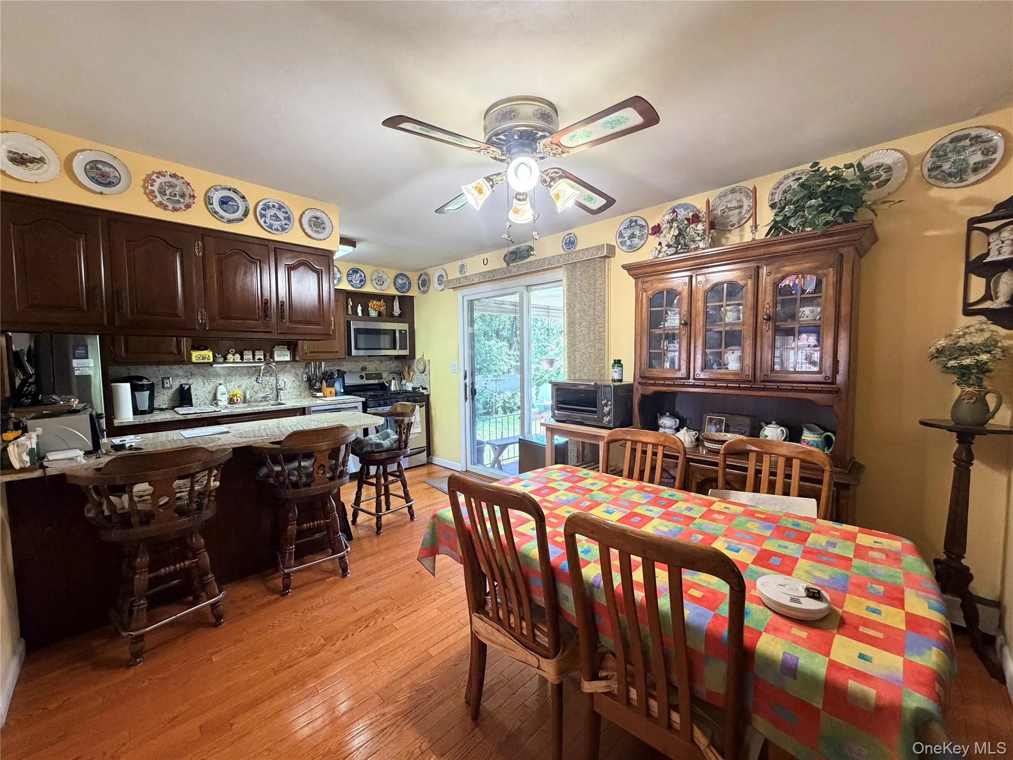 381 Monroe Avenue, Babylon, NY, 4 Bedrooms Bedrooms, 8 Rooms Rooms,2 BathroomsBathrooms,Residential,For Rent,Monroe,0,1032316 381 Monroe Avenue, Babylon, NY, 4 Bedrooms Bedrooms, 8 Rooms Rooms,2 BathroomsBathrooms,Residential,For Rent,Monroe,0,1032316