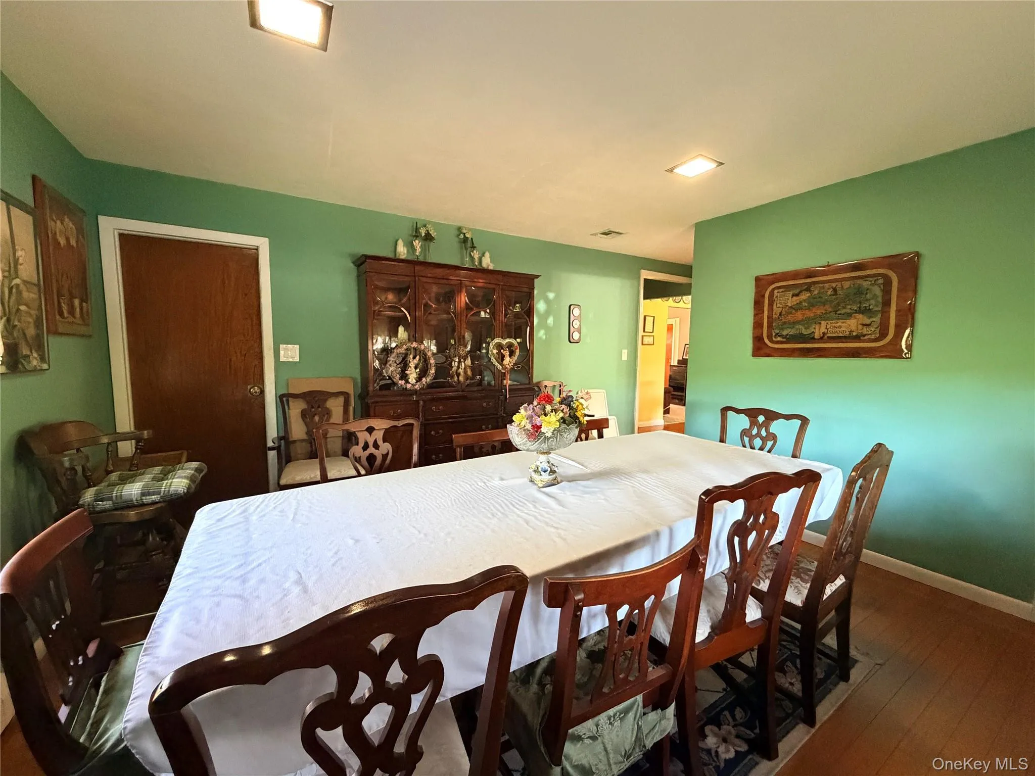 381 Monroe Avenue, Babylon, NY, 4 Bedrooms Bedrooms, 8 Rooms Rooms,2 BathroomsBathrooms,Residential,For Rent,Monroe,0,1032316 381 Monroe Avenue, Babylon, NY, 4 Bedrooms Bedrooms, 8 Rooms Rooms,2 BathroomsBathrooms,Residential,For Rent,Monroe,0,1032316