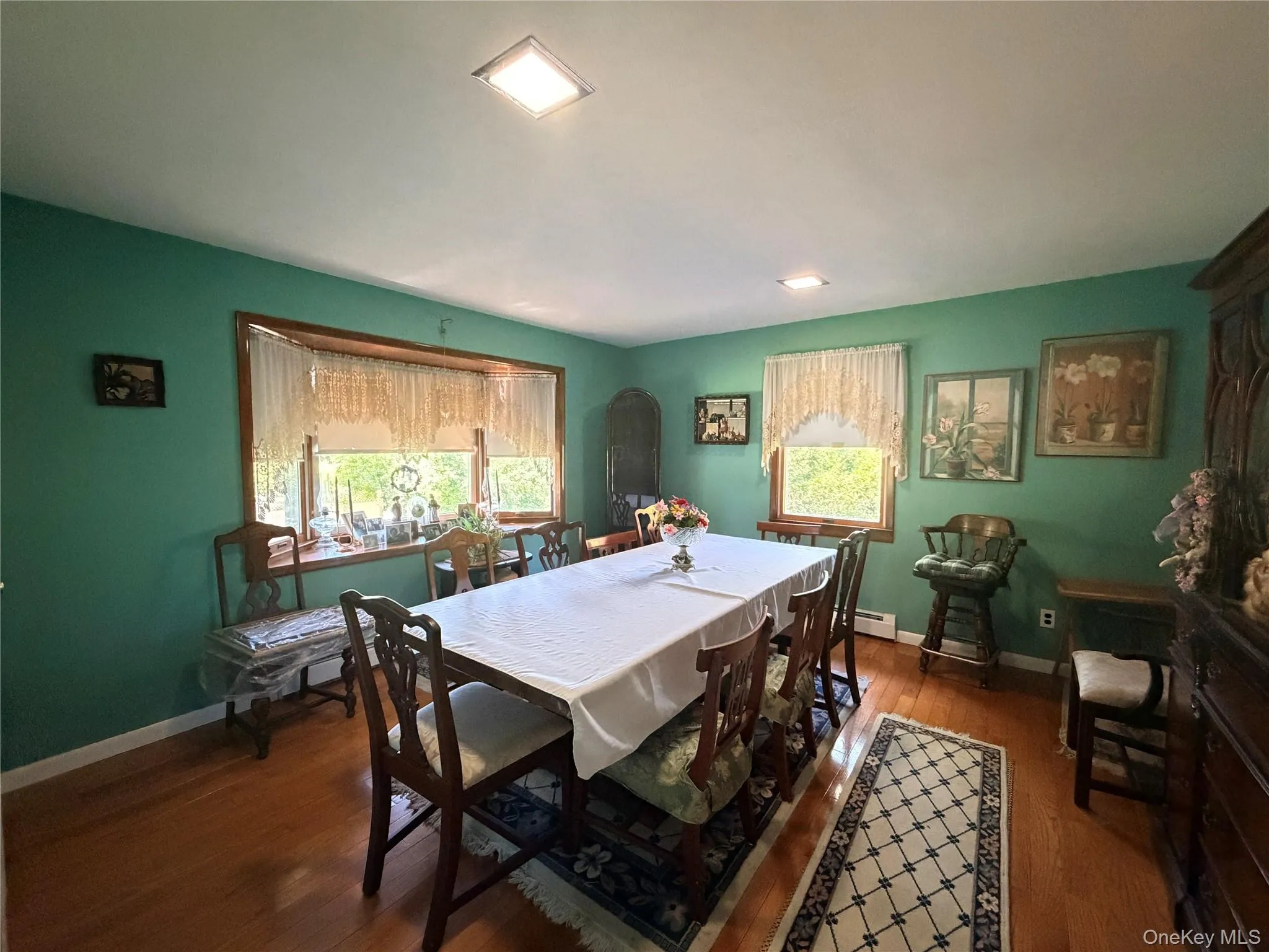 381 Monroe Avenue, Babylon, NY, 4 Bedrooms Bedrooms, 8 Rooms Rooms,2 BathroomsBathrooms,Residential,For Rent,Monroe,0,1032316 381 Monroe Avenue, Babylon, NY, 4 Bedrooms Bedrooms, 8 Rooms Rooms,2 BathroomsBathrooms,Residential,For Rent,Monroe,0,1032316