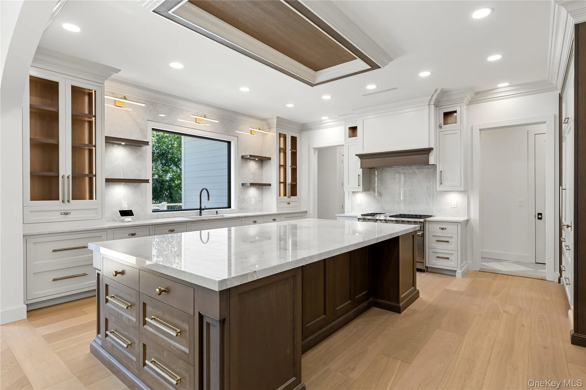 220 Beach Road, Oyster Bay, NY, 7 Bedrooms Bedrooms, 12 Rooms Rooms,9 BathroomsBathrooms,Residential,For Rent,Beach,0,1032317 220 Beach Road, Oyster Bay, NY, 7 Bedrooms Bedrooms, 12 Rooms Rooms,9 BathroomsBathrooms,Residential,For Rent,Beach,0,1032317