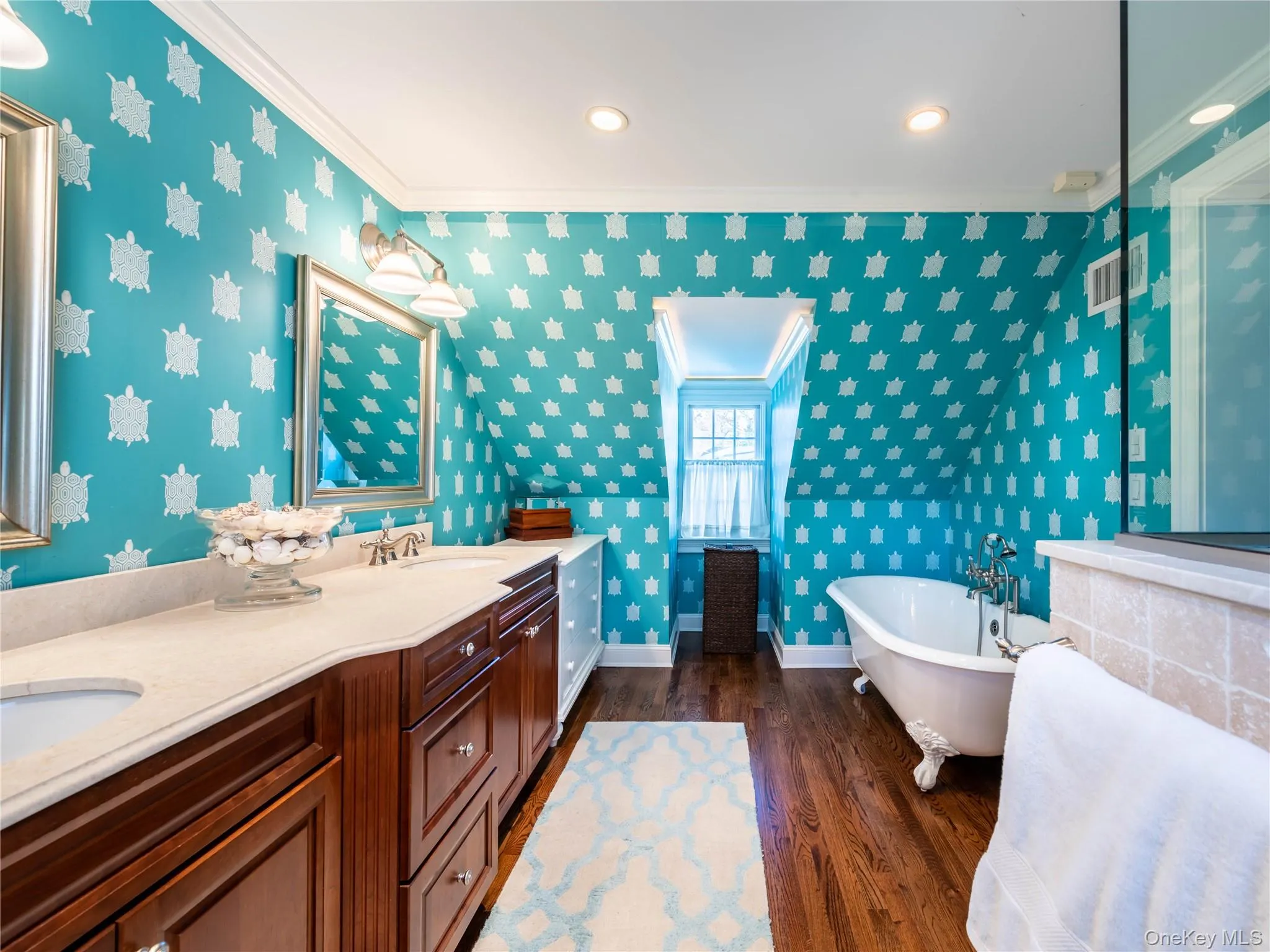 99 Thayer Road, North Hempstead, NY, 3 Bedrooms Bedrooms, 8 Rooms Rooms,3 BathroomsBathrooms,Residential Lease,For Rent,Thayer,0,1032325 99 Thayer Road, North Hempstead, NY, 3 Bedrooms Bedrooms, 8 Rooms Rooms,3 BathroomsBathrooms,Residential Lease,For Rent,Thayer,0,1032325