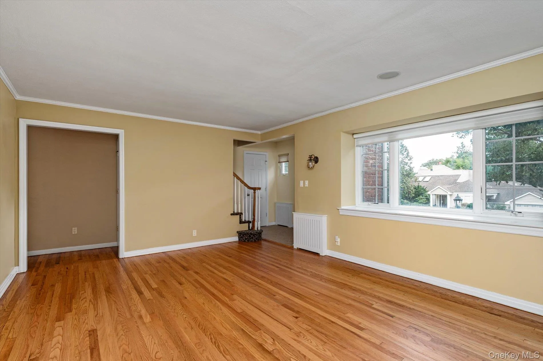 73 Revere Road, North Hempstead, NY, 3 Bedrooms Bedrooms, 7 Rooms Rooms,3 BathroomsBathrooms,Residential,For Rent,Revere,0,1032326 73 Revere Road, North Hempstead, NY, 3 Bedrooms Bedrooms, 7 Rooms Rooms,3 BathroomsBathrooms,Residential,For Rent,Revere,0,1032326