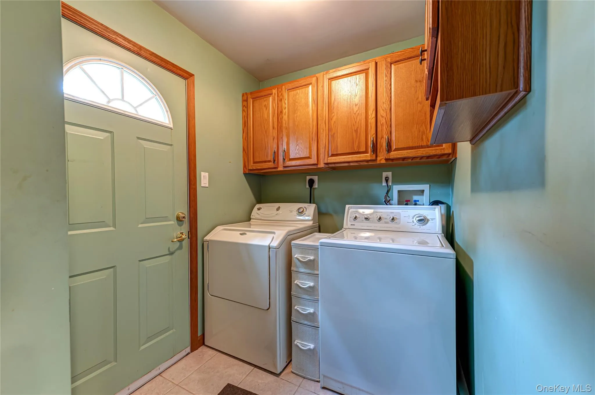 15 Washington Avenue, Brookhaven, NY, 4 Bedrooms Bedrooms, 8 Rooms Rooms,2 BathroomsBathrooms,Residential,For Rent,Washington,0,1032333 15 Washington Avenue, Brookhaven, NY, 4 Bedrooms Bedrooms, 8 Rooms Rooms,2 BathroomsBathrooms,Residential,For Rent,Washington,0,1032333